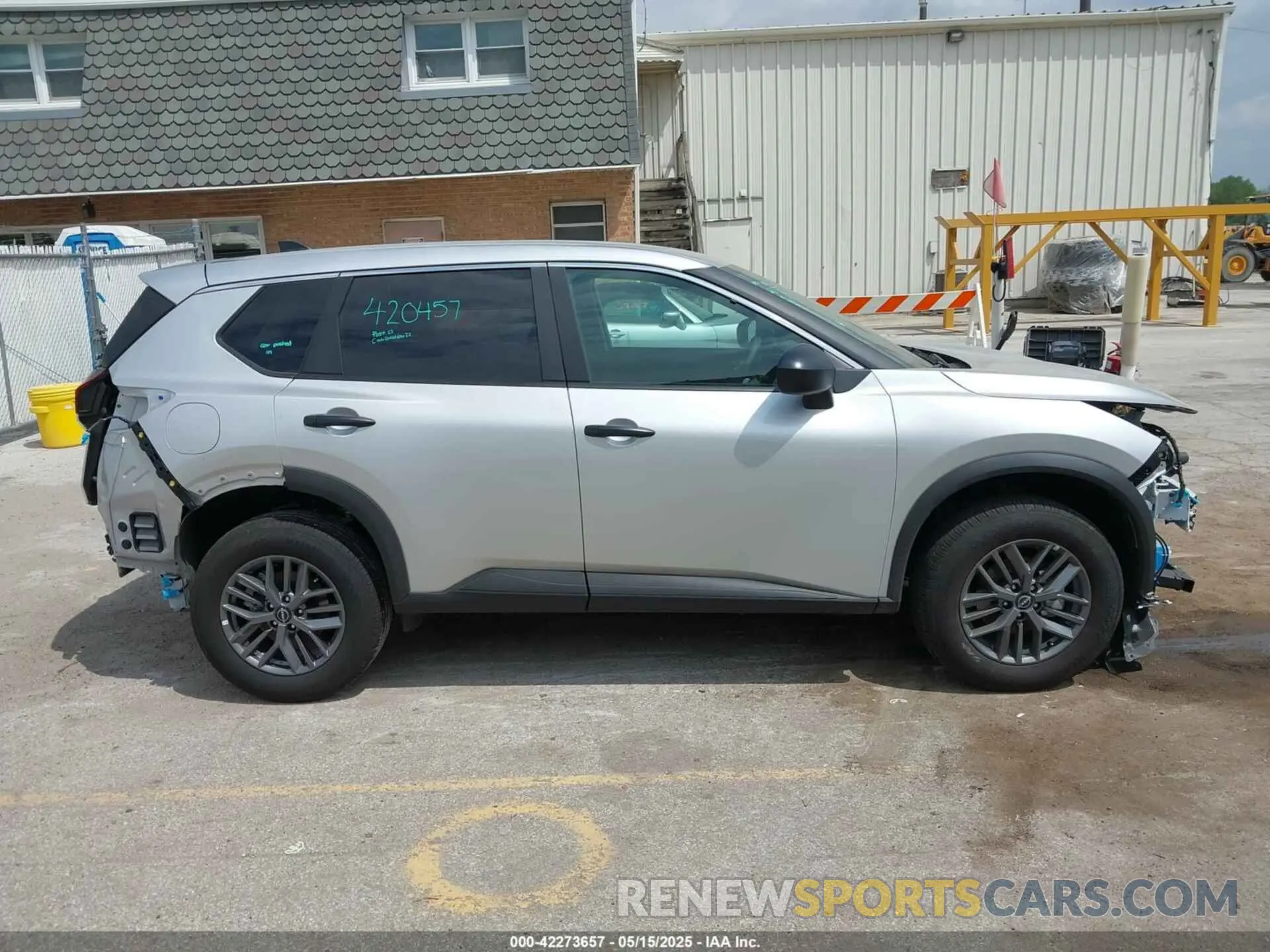 13 Photograph of a damaged car 5N1BT3AB4SC834268 NISSAN ROGUE 2025