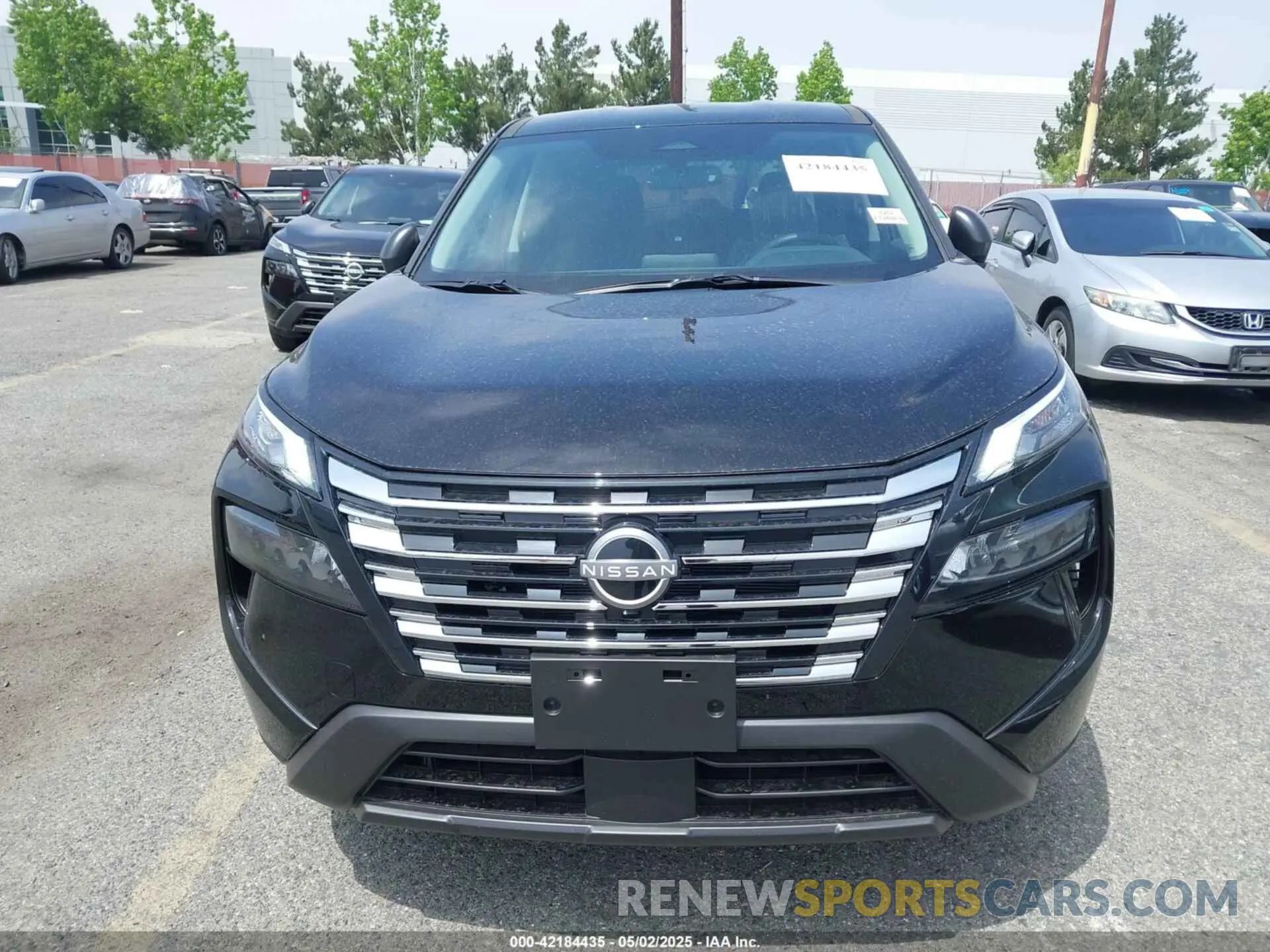 6 Photograph of a damaged car 5N1BT3AB4SC848722 NISSAN ROGUE 2025