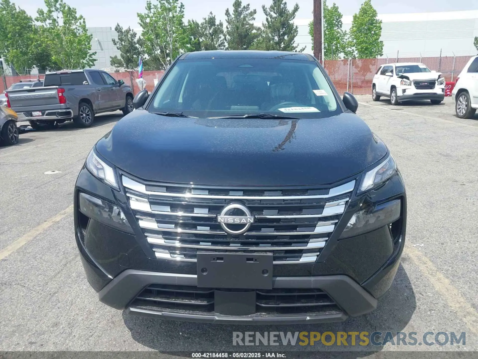 12 Photograph of a damaged car 5N1BT3AB5SC849586 NISSAN ROGUE 2025