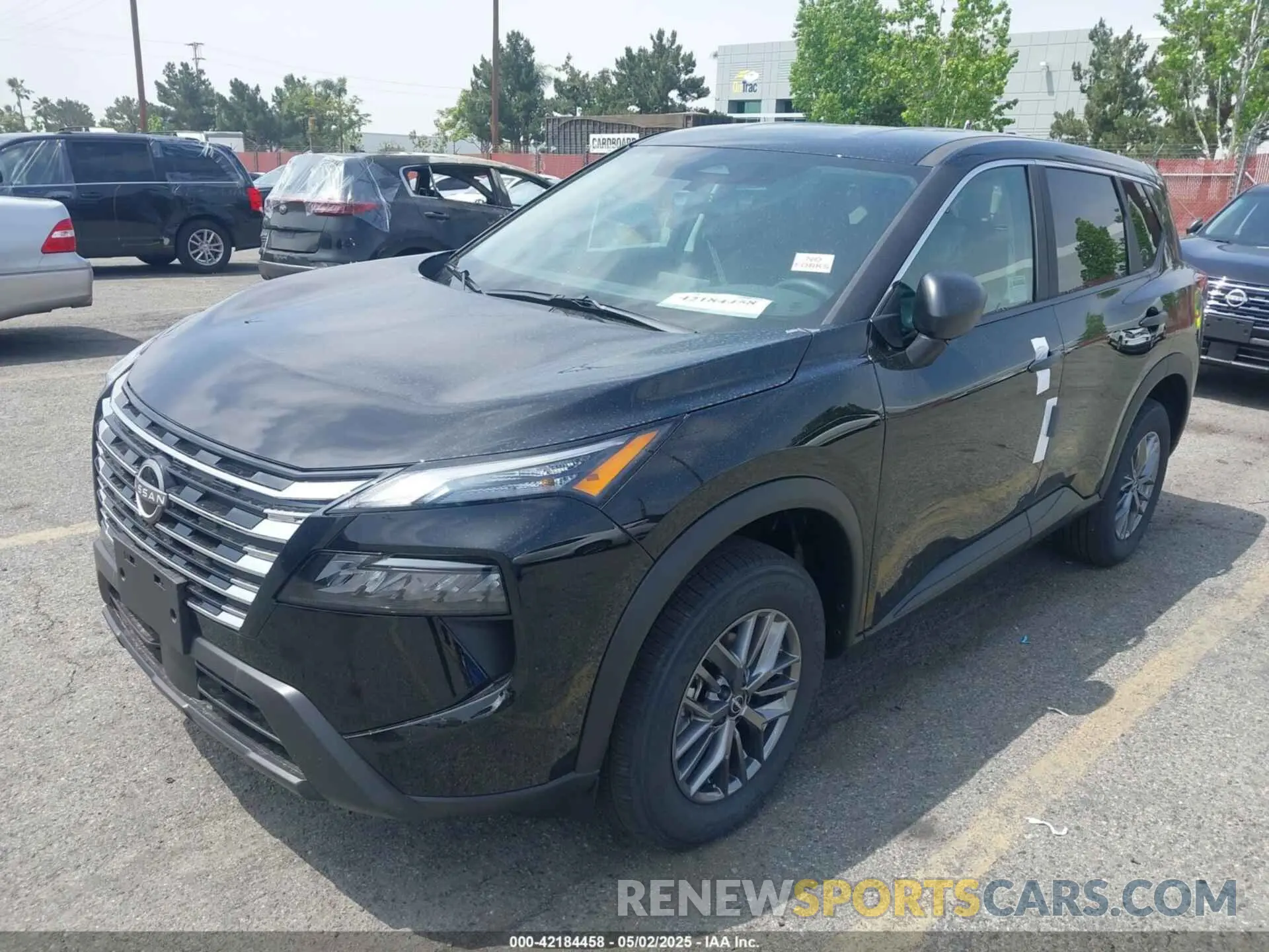 2 Photograph of a damaged car 5N1BT3AB5SC849586 NISSAN ROGUE 2025