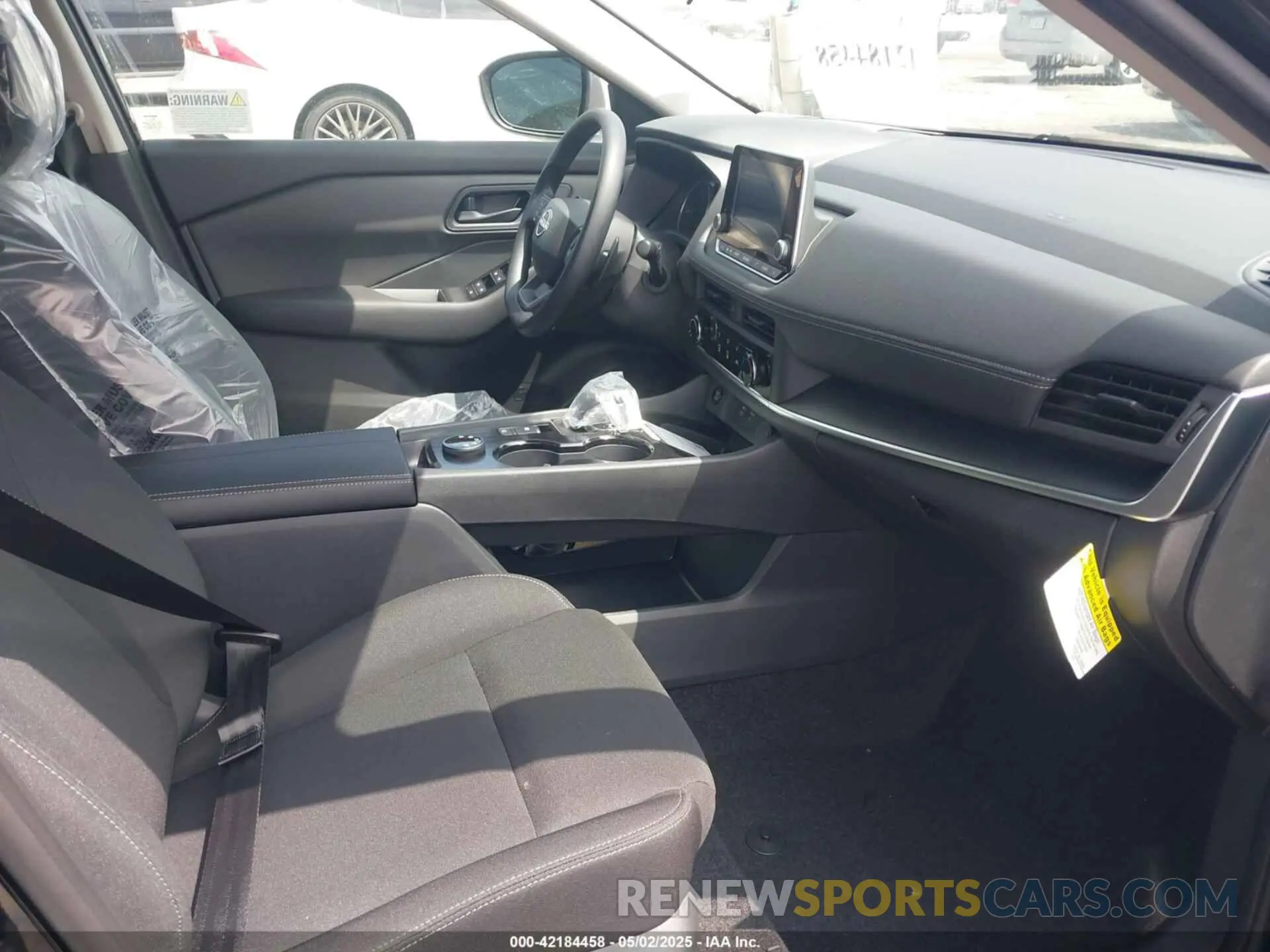 5 Photograph of a damaged car 5N1BT3AB5SC849586 NISSAN ROGUE 2025