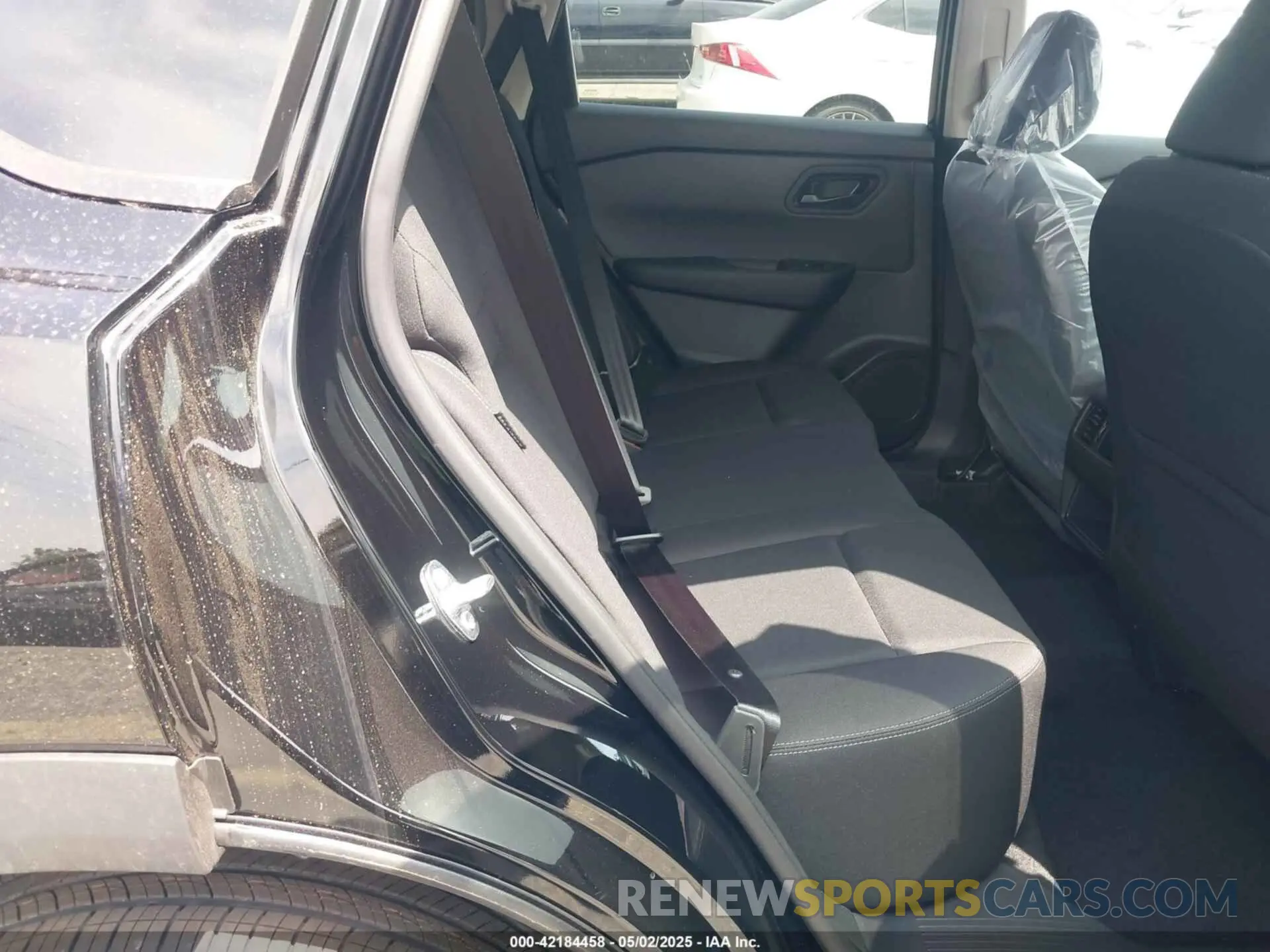 8 Photograph of a damaged car 5N1BT3AB5SC849586 NISSAN ROGUE 2025