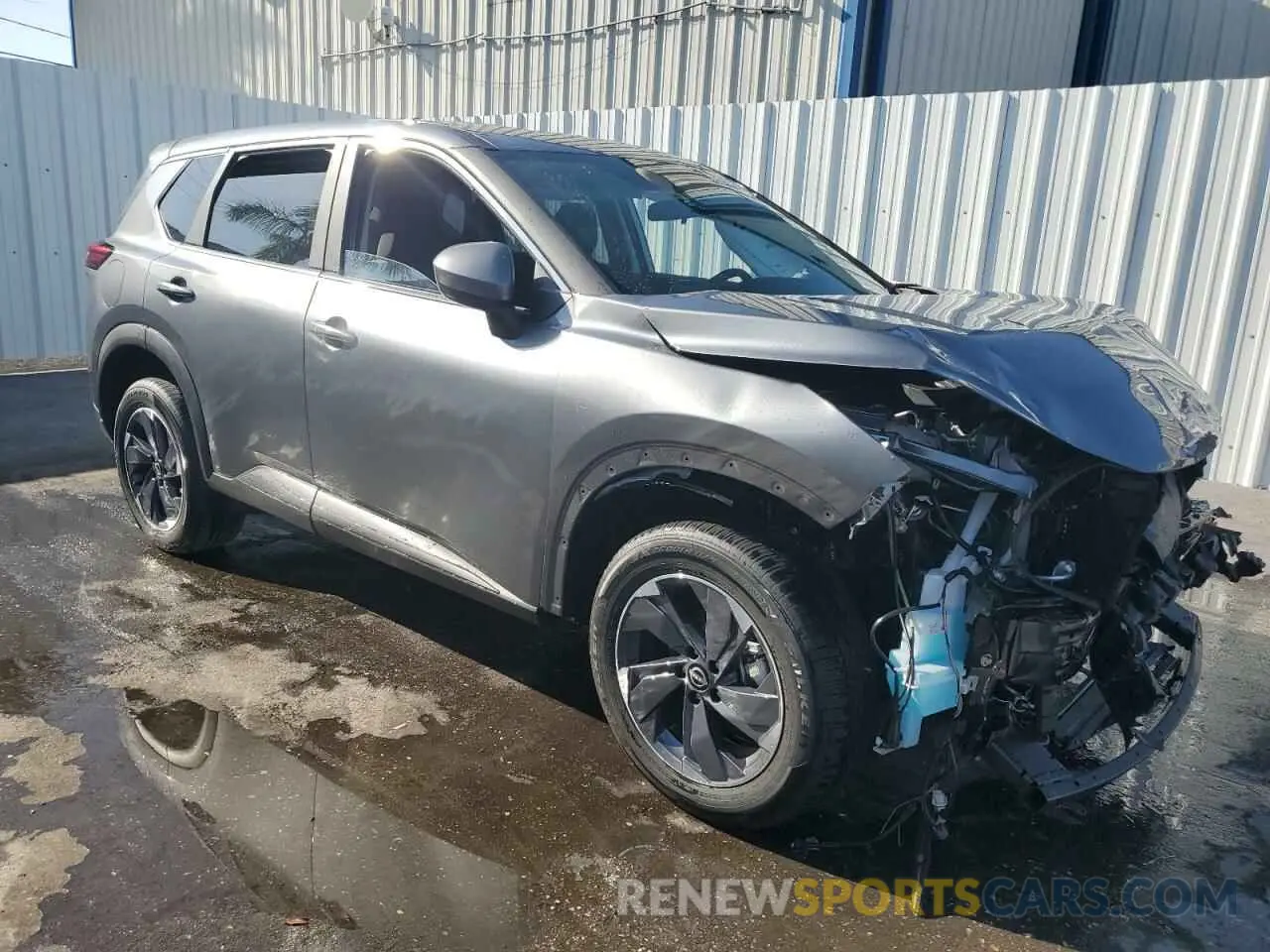 4 Фотография поврежденного автомобиля 5N1BT3BA1SC811634 NISSAN ROGUE 2025