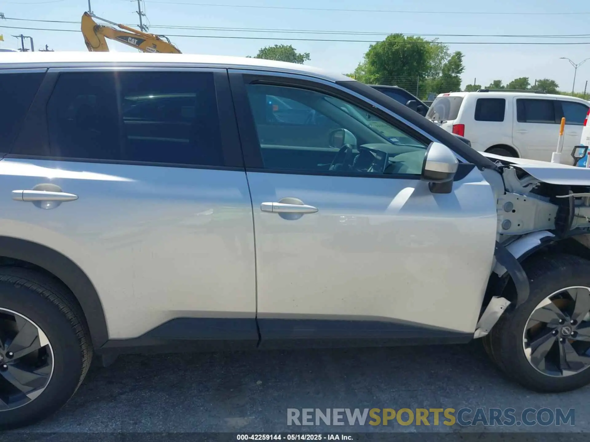 12 Photograph of a damaged car 5N1BT3BA1SC817949 NISSAN ROGUE 2025