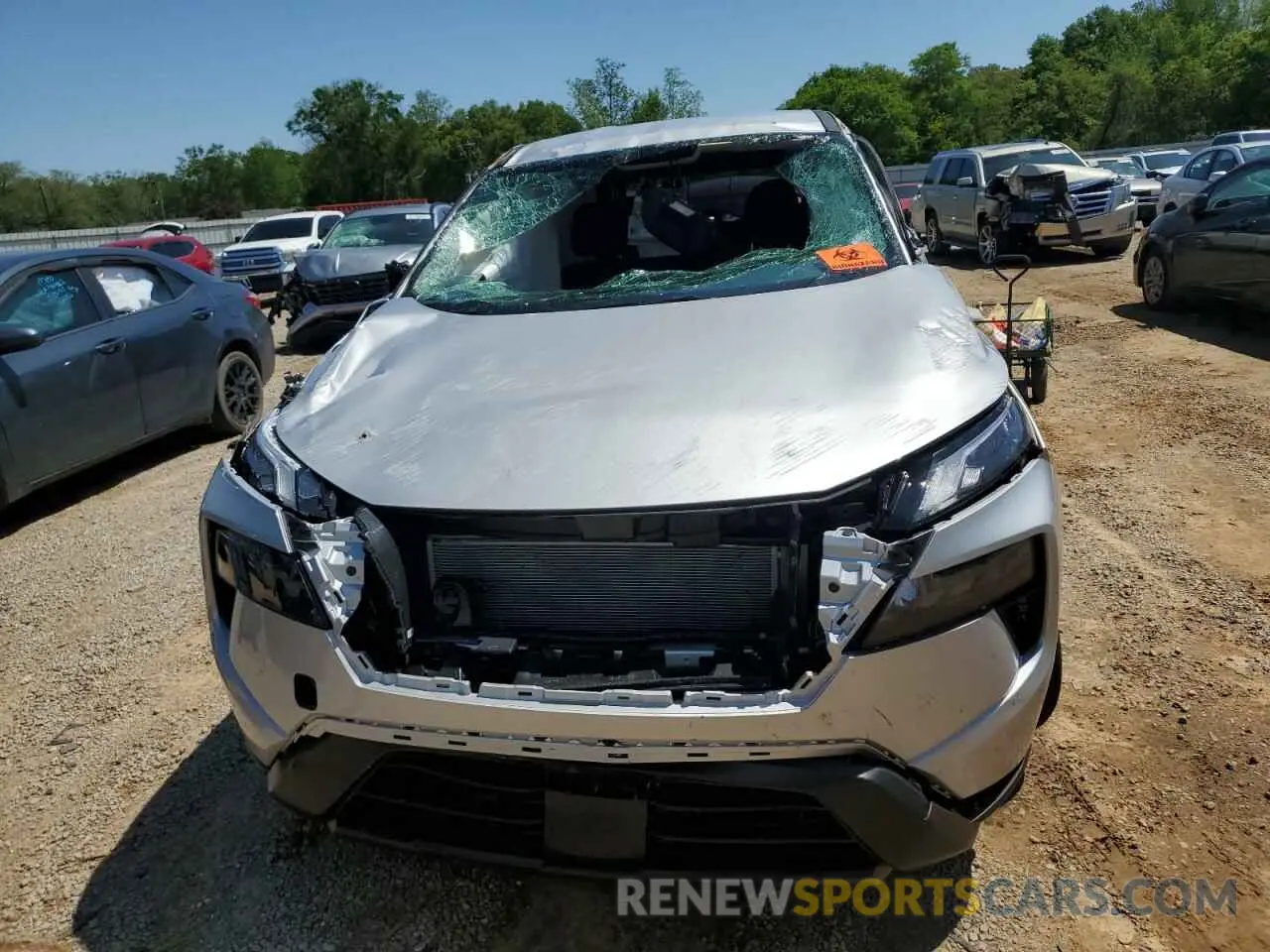 5 Фотография поврежденного автомобиля 5N1BT3BA2SC819130 NISSAN ROGUE 2025