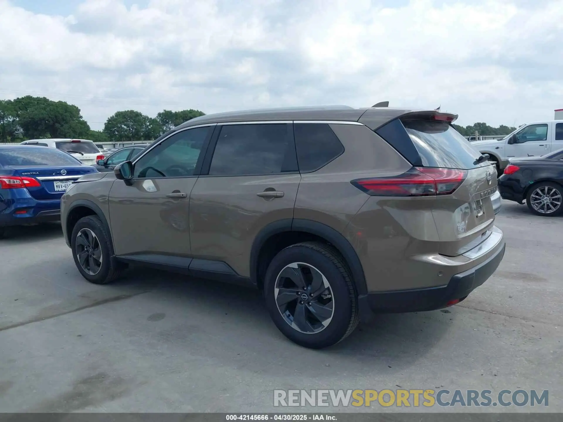 14 Photograph of a damaged car 5N1BT3BA3SC673997 NISSAN ROGUE 2025