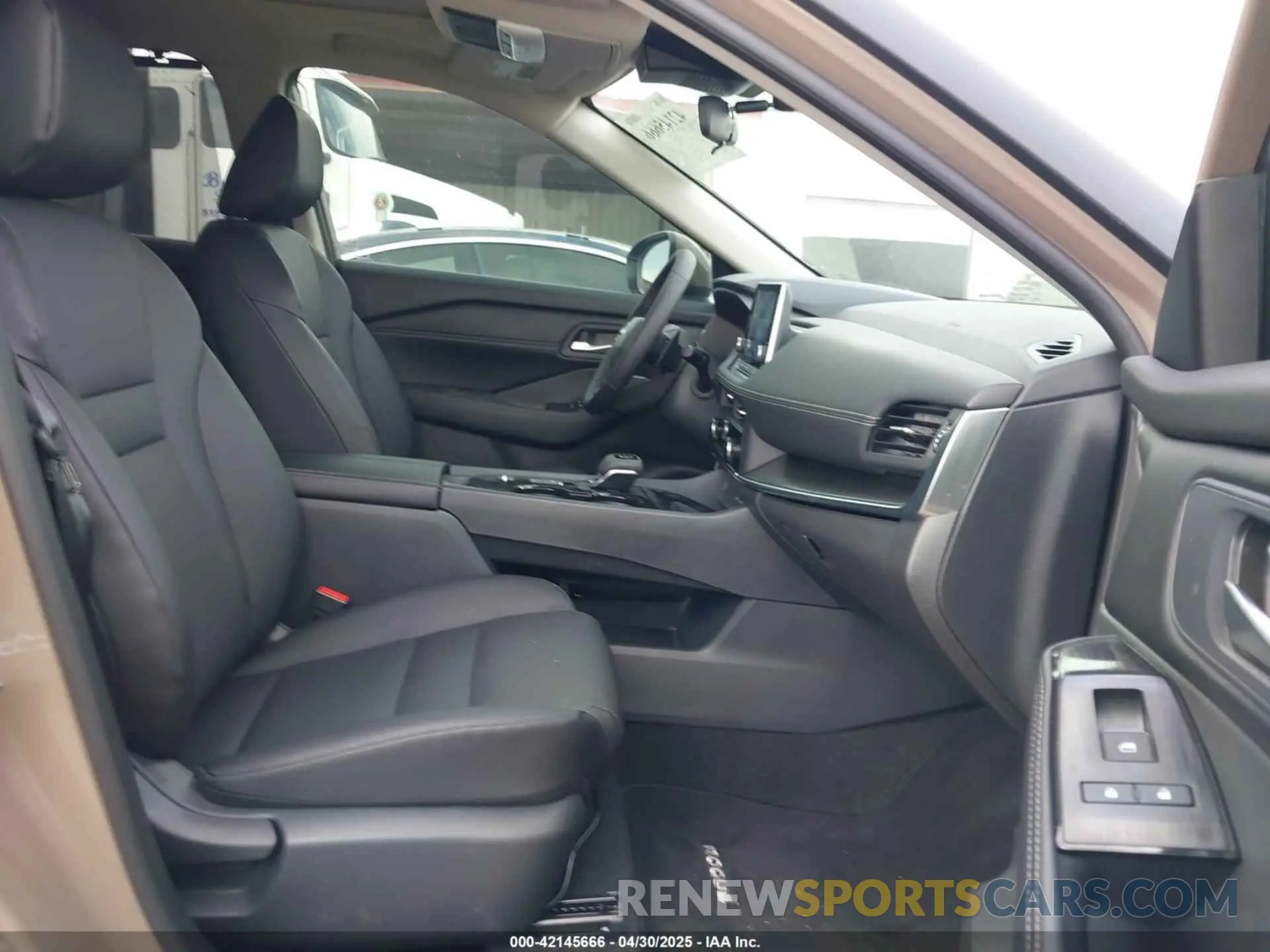 5 Photograph of a damaged car 5N1BT3BA3SC673997 NISSAN ROGUE 2025