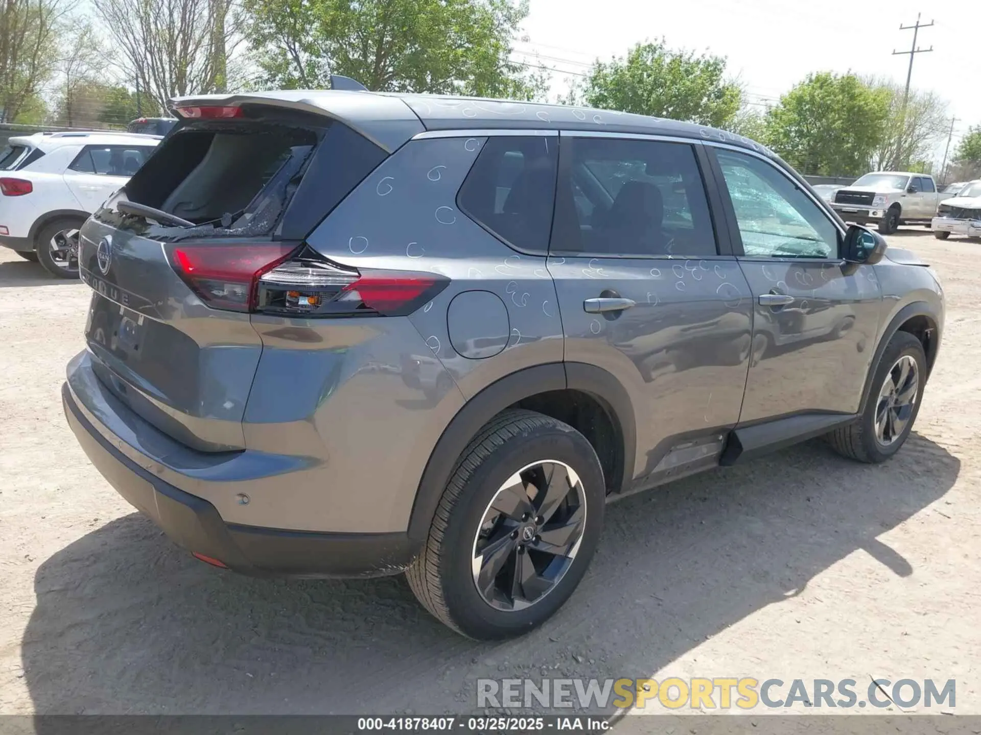 4 Photograph of a damaged car 5N1BT3BA3SC765904 NISSAN ROGUE 2025