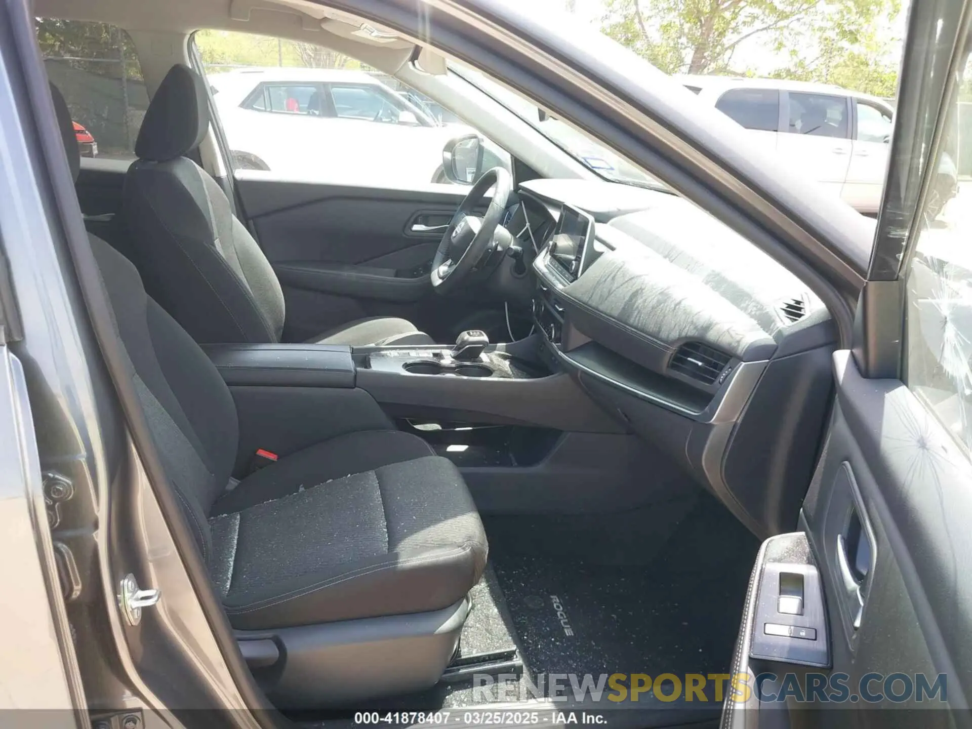 5 Photograph of a damaged car 5N1BT3BA3SC765904 NISSAN ROGUE 2025