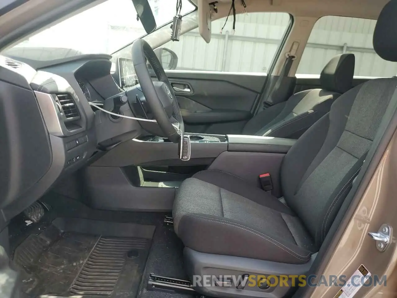 7 Photograph of a damaged car 5N1BT3BA4SC804189 NISSAN ROGUE 2025