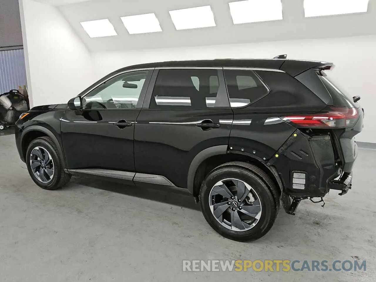 2 Photograph of a damaged car 5N1BT3BA4SC805097 NISSAN ROGUE 2025