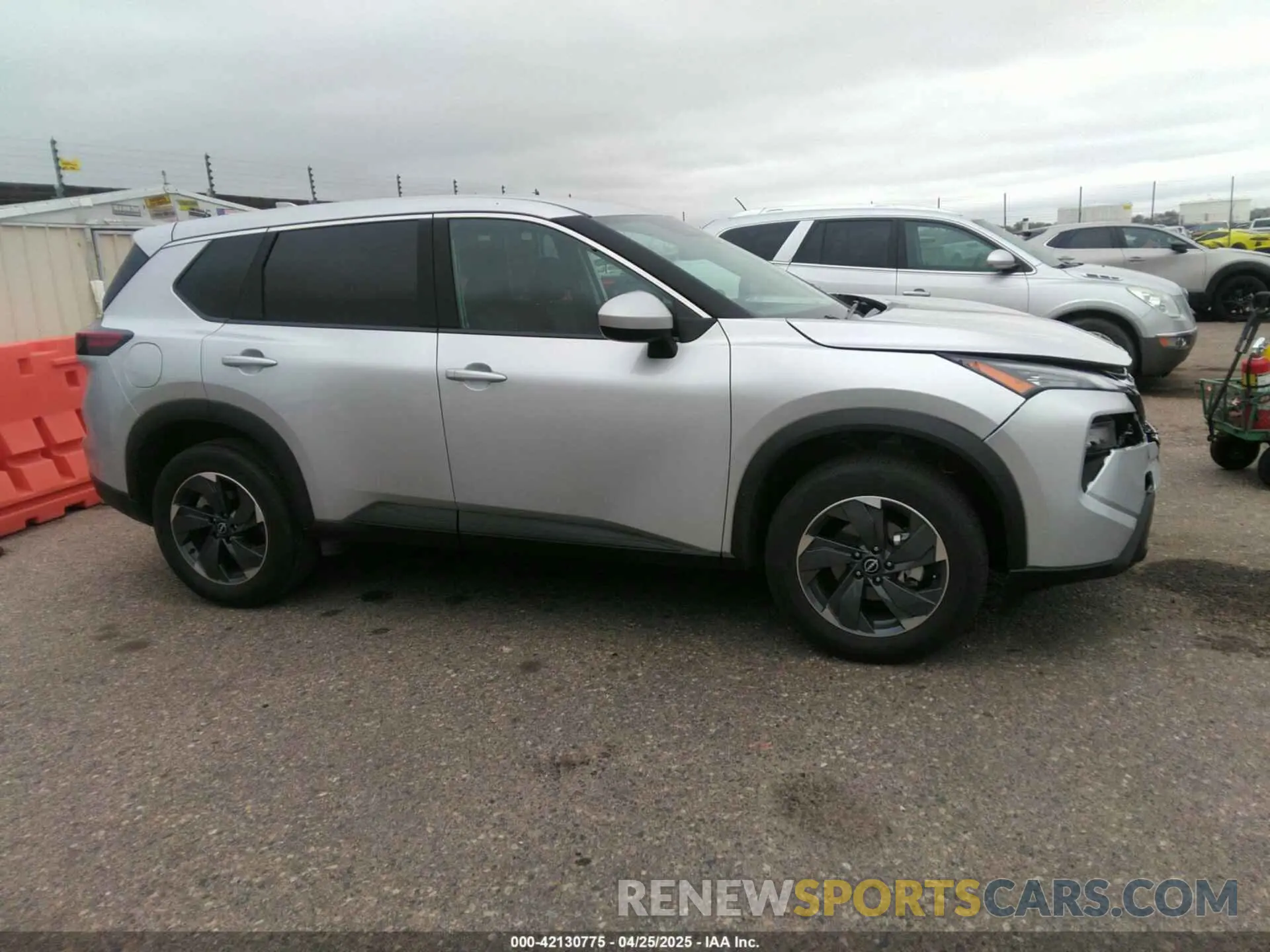 13 Фотография поврежденного автомобиля 5N1BT3BA5SC804363 NISSAN ROGUE 2025