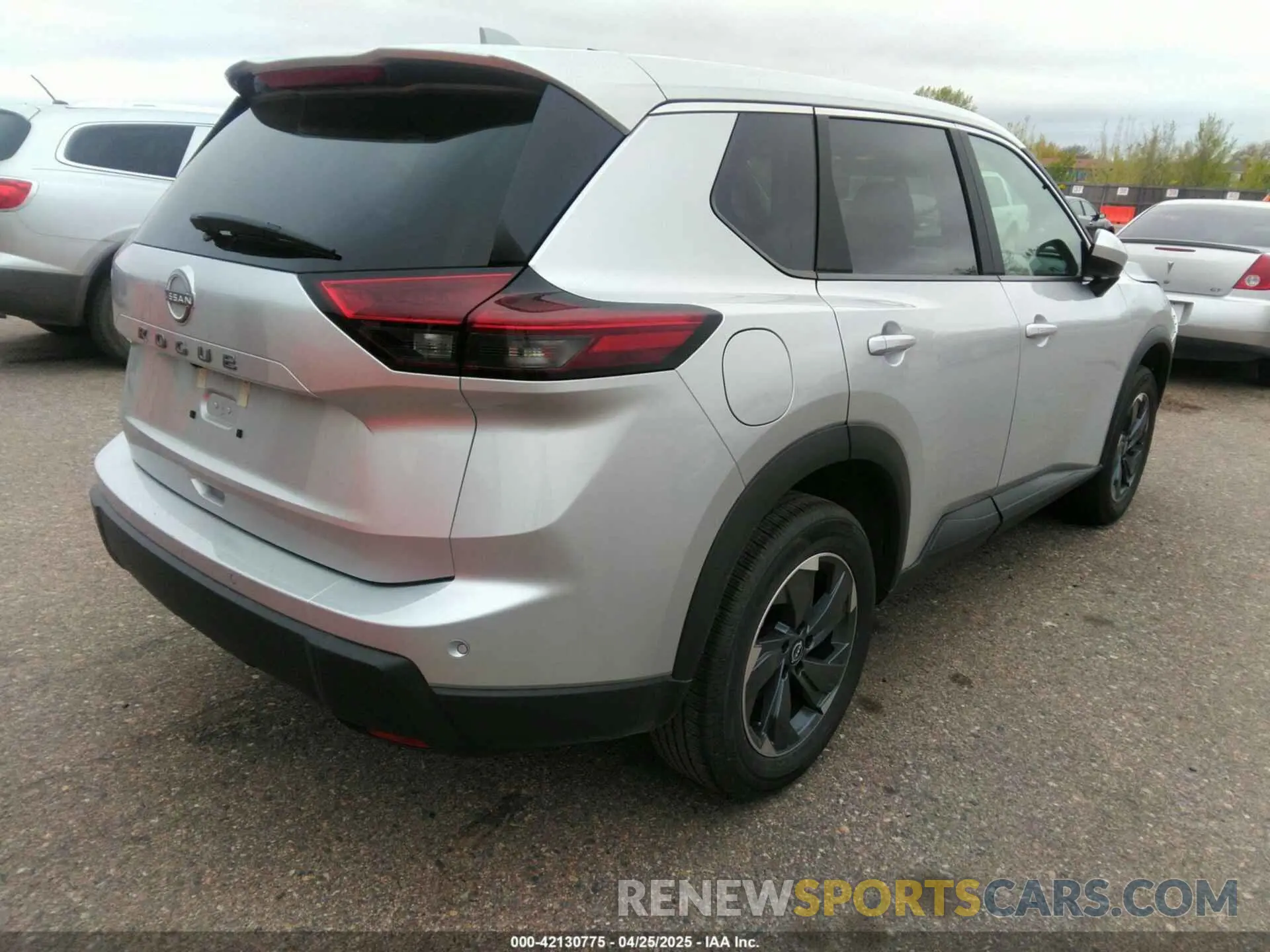 4 Фотография поврежденного автомобиля 5N1BT3BA5SC804363 NISSAN ROGUE 2025
