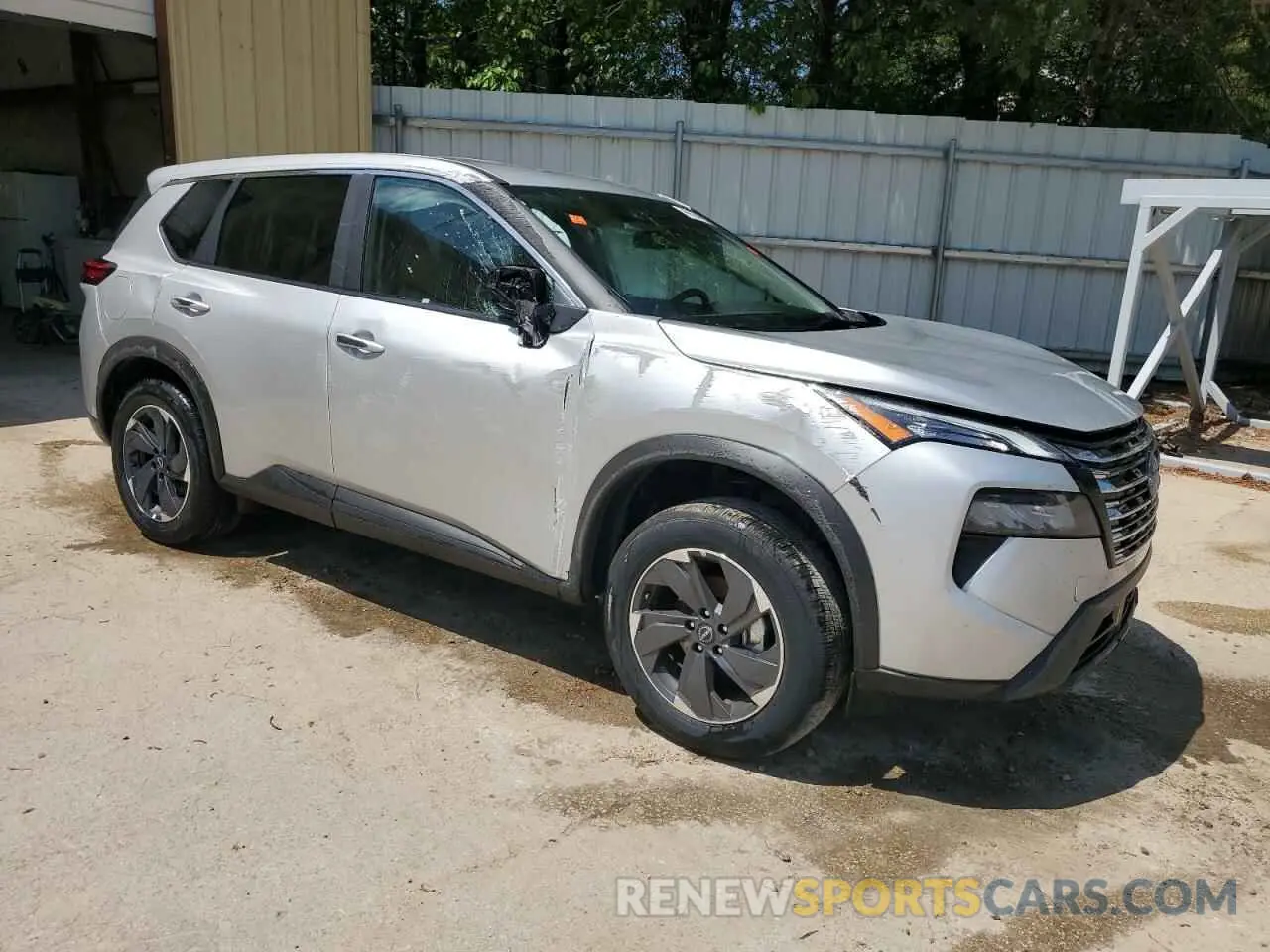 4 Photograph of a damaged car 5N1BT3BA5SC813290 NISSAN ROGUE 2025