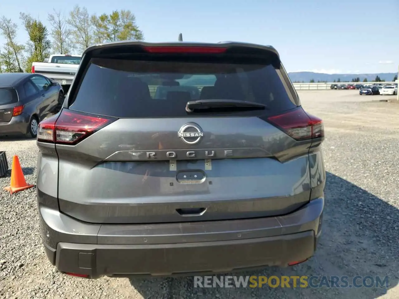 6 Photograph of a damaged car 5N1BT3BA5SC814780 NISSAN ROGUE 2025