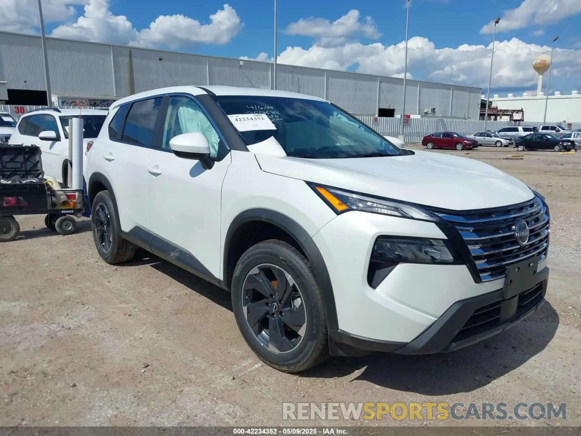 1 Photograph of a damaged car 5N1BT3BA5SC828212 NISSAN ROGUE 2025