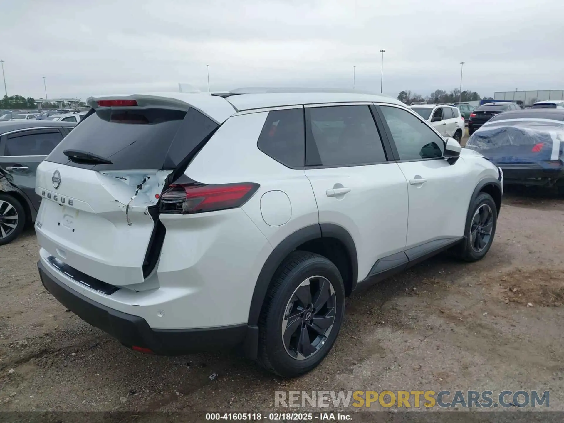 4 Фотография поврежденного автомобиля 5N1BT3BA6SC762625 NISSAN ROGUE 2025