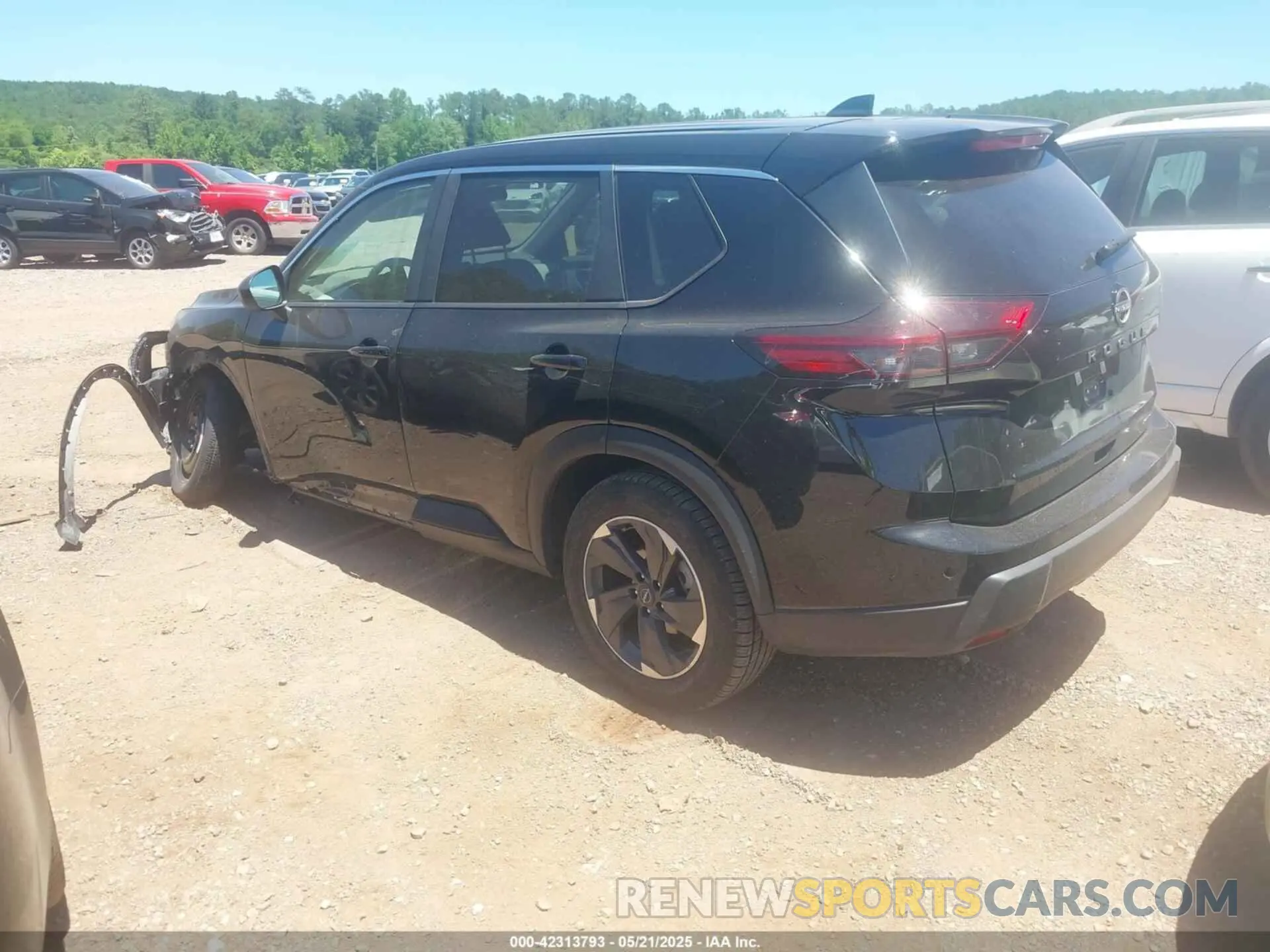 3 Photograph of a damaged car 5N1BT3BA6SC786147 NISSAN ROGUE 2025