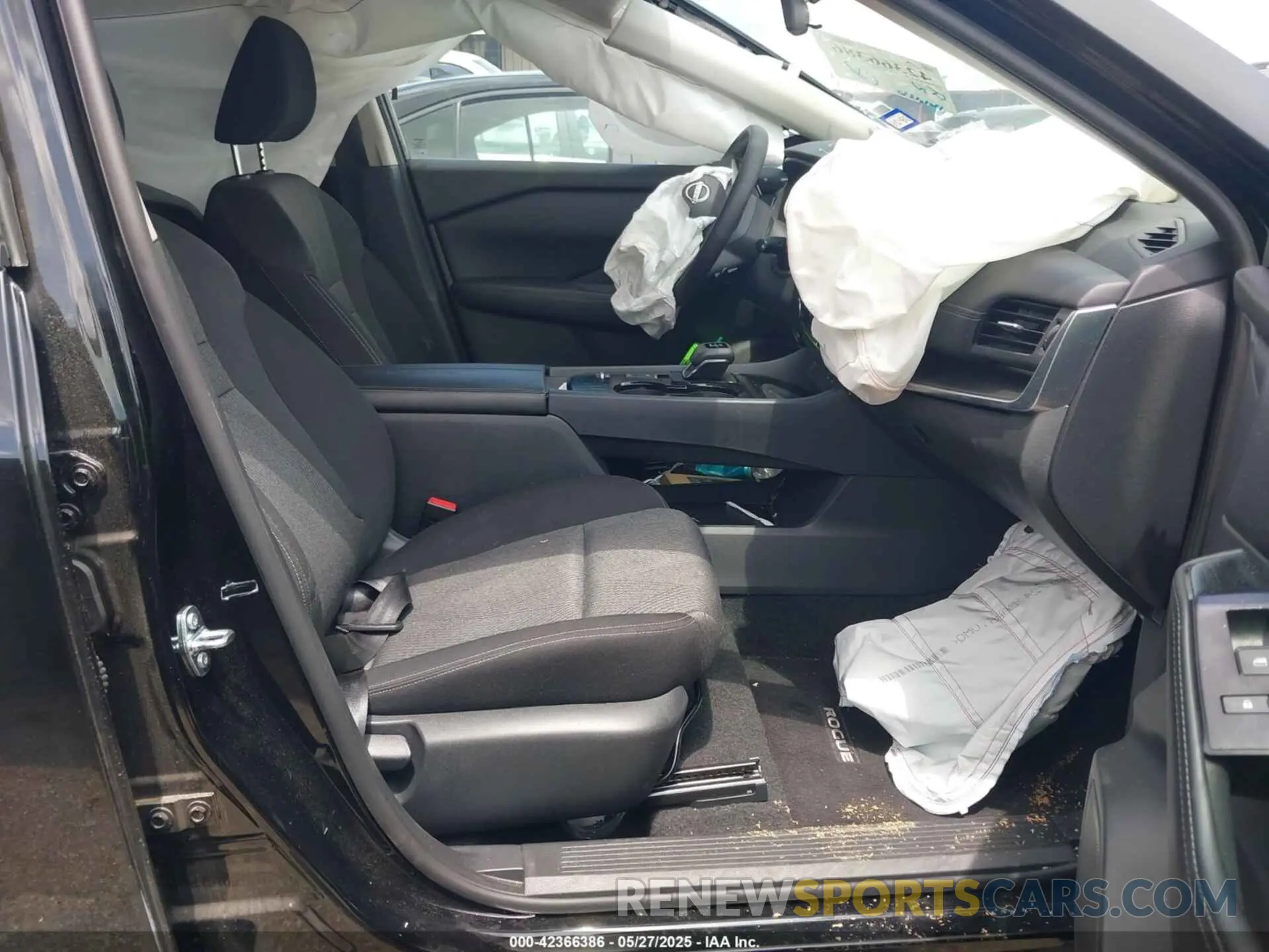 5 Фотография поврежденного автомобиля 5N1BT3BA7SC786514 NISSAN ROGUE 2025