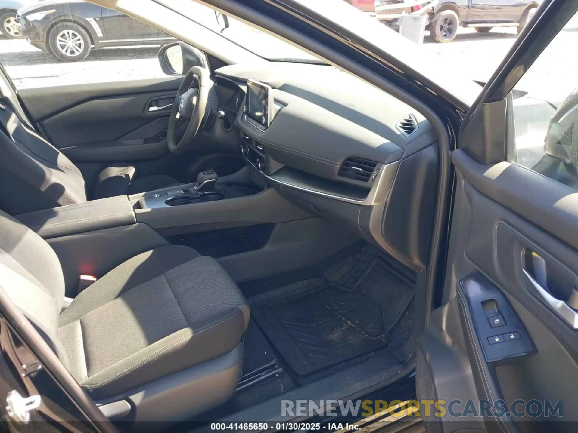 5 Photograph of a damaged car 5N1BT3BA9SC672434 NISSAN ROGUE 2025