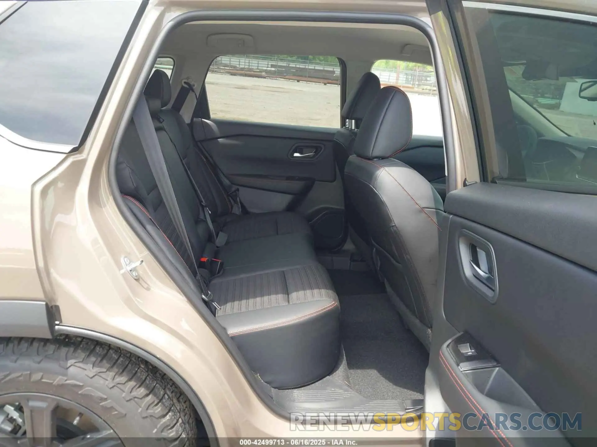 8 Photograph of a damaged car 5N1BT3BB0SC826764 NISSAN ROGUE 2025