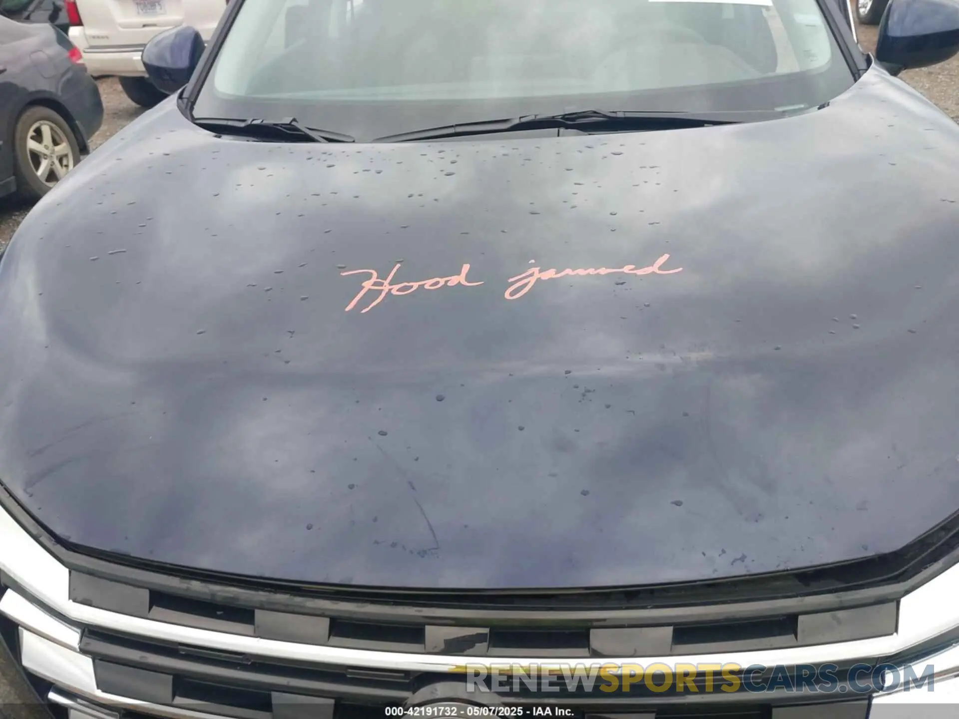10 Photograph of a damaged car 5N1BT3BB2SC782704 NISSAN ROGUE 2025