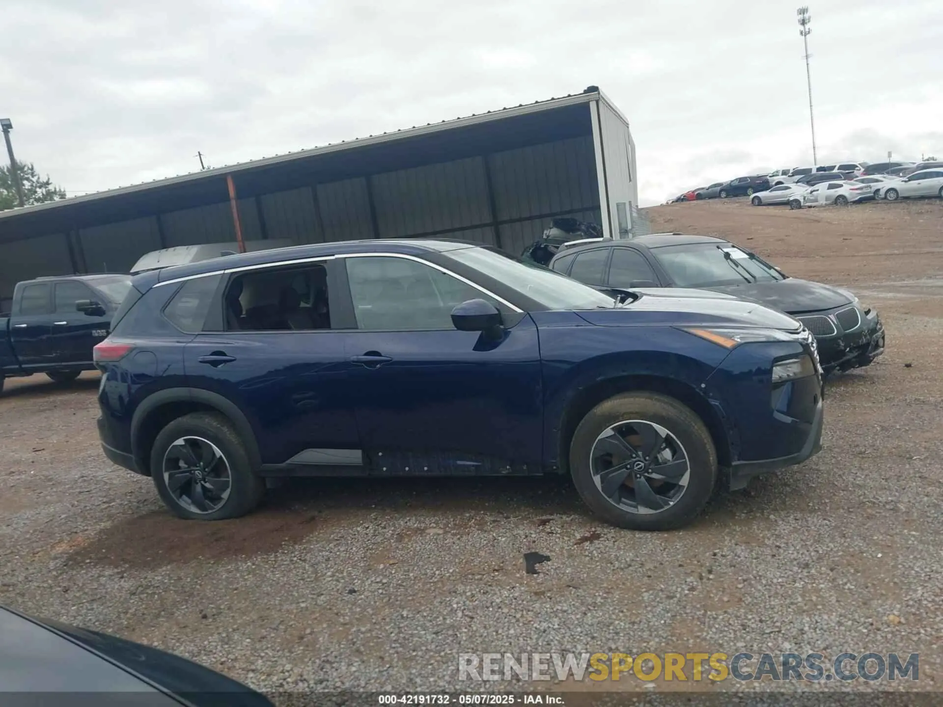 13 Photograph of a damaged car 5N1BT3BB2SC782704 NISSAN ROGUE 2025
