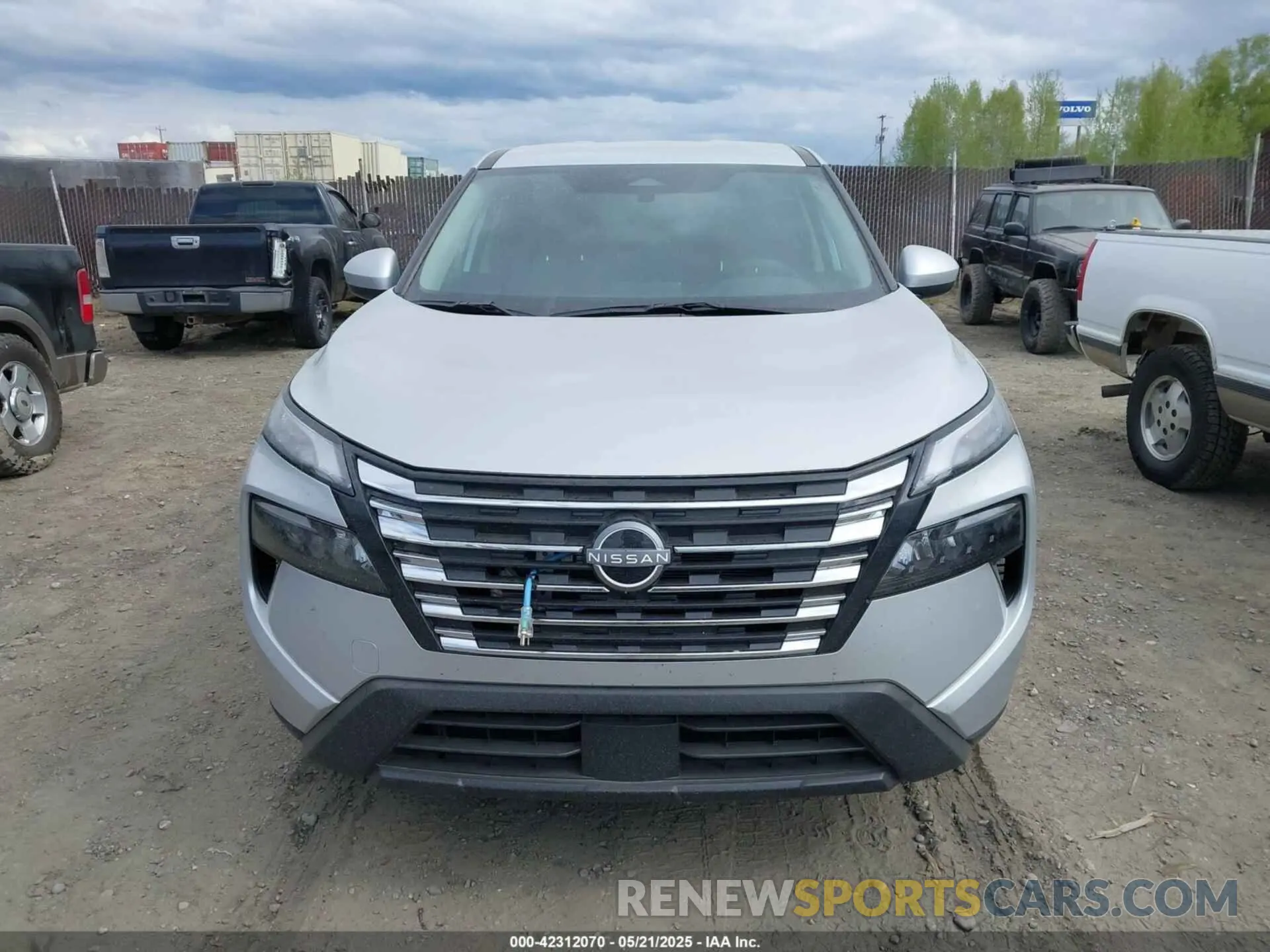 12 Фотография поврежденного автомобиля 5N1BT3BB2SC807603 NISSAN ROGUE 2025
