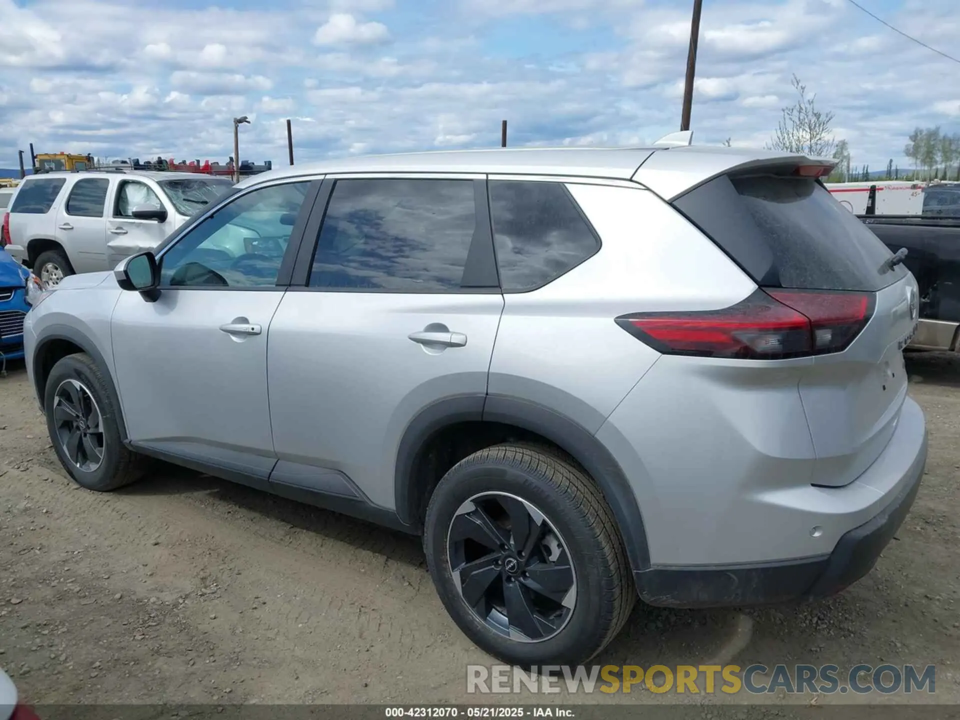 14 Фотография поврежденного автомобиля 5N1BT3BB2SC807603 NISSAN ROGUE 2025