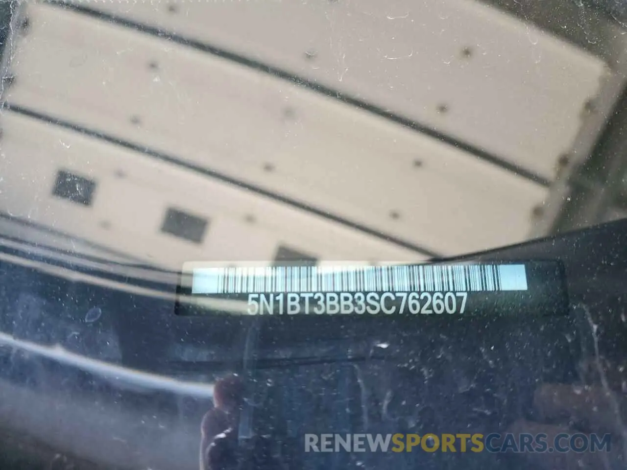 14 Photograph of a damaged car 5N1BT3BB3SC762607 NISSAN ROGUE 2025