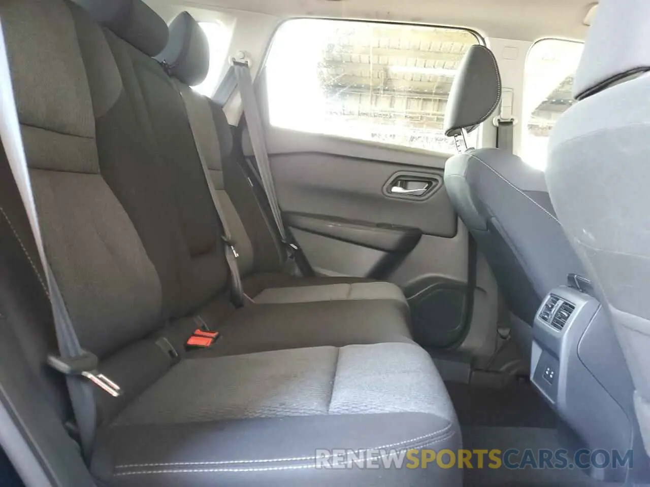 11 Photograph of a damaged car 5N1BT3BB3SC791685 NISSAN ROGUE 2025