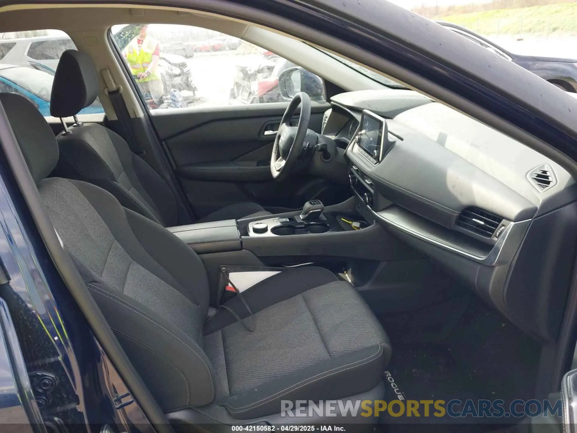 5 Фотография поврежденного автомобиля 5N1BT3BB4SC767735 NISSAN ROGUE 2025