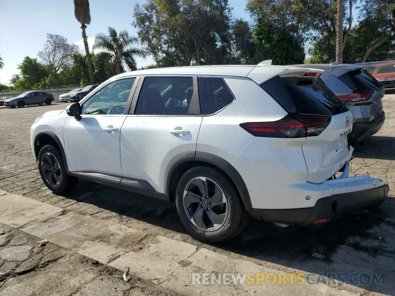 2 Photograph of a damaged car 5N1BT3BB4SC810051 NISSAN ROGUE 2025