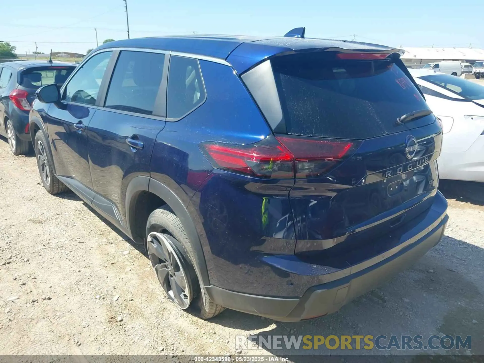 3 Photograph of a damaged car 5N1BT3BB5SC765251 NISSAN ROGUE 2025