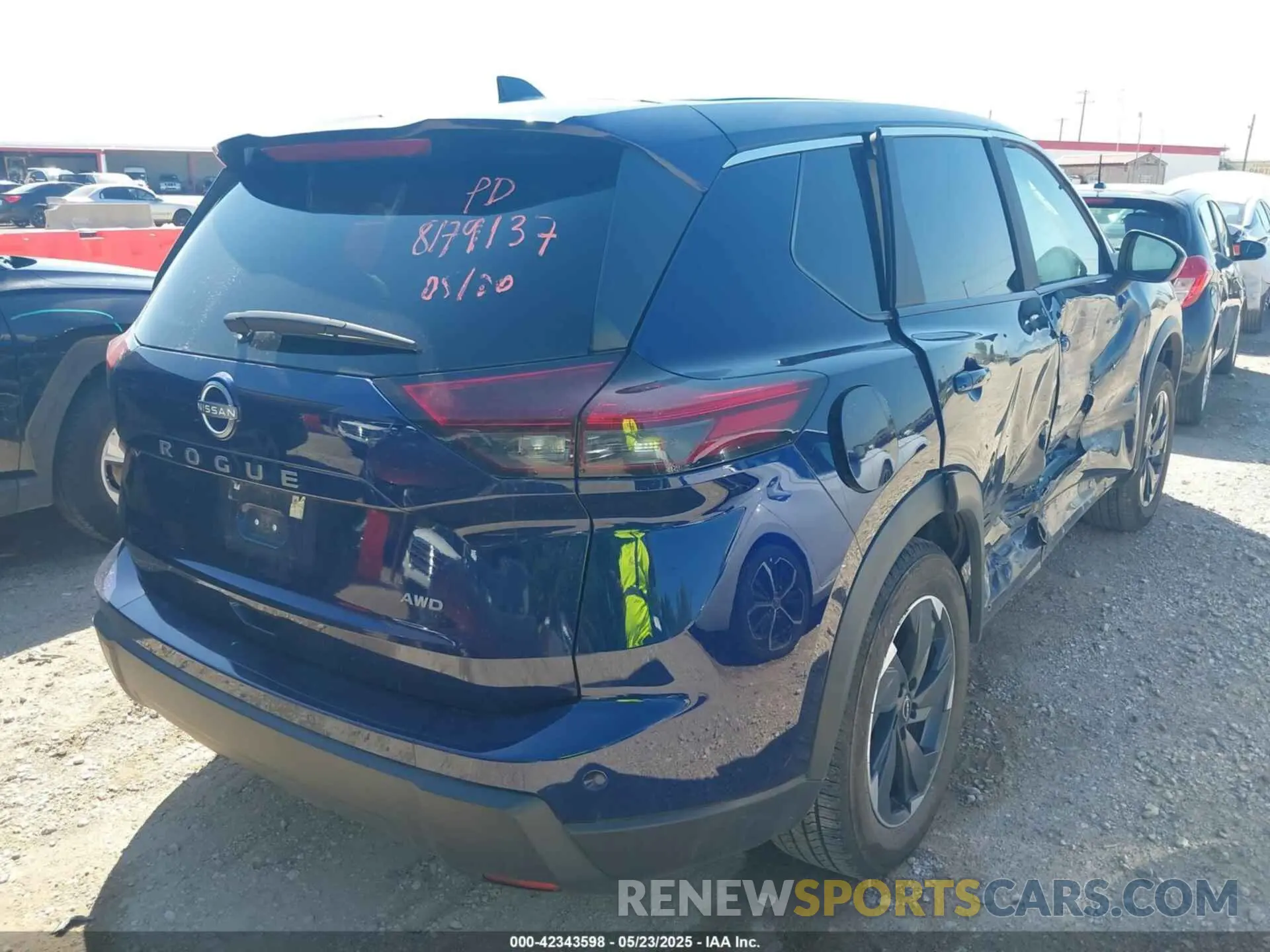 4 Photograph of a damaged car 5N1BT3BB5SC765251 NISSAN ROGUE 2025