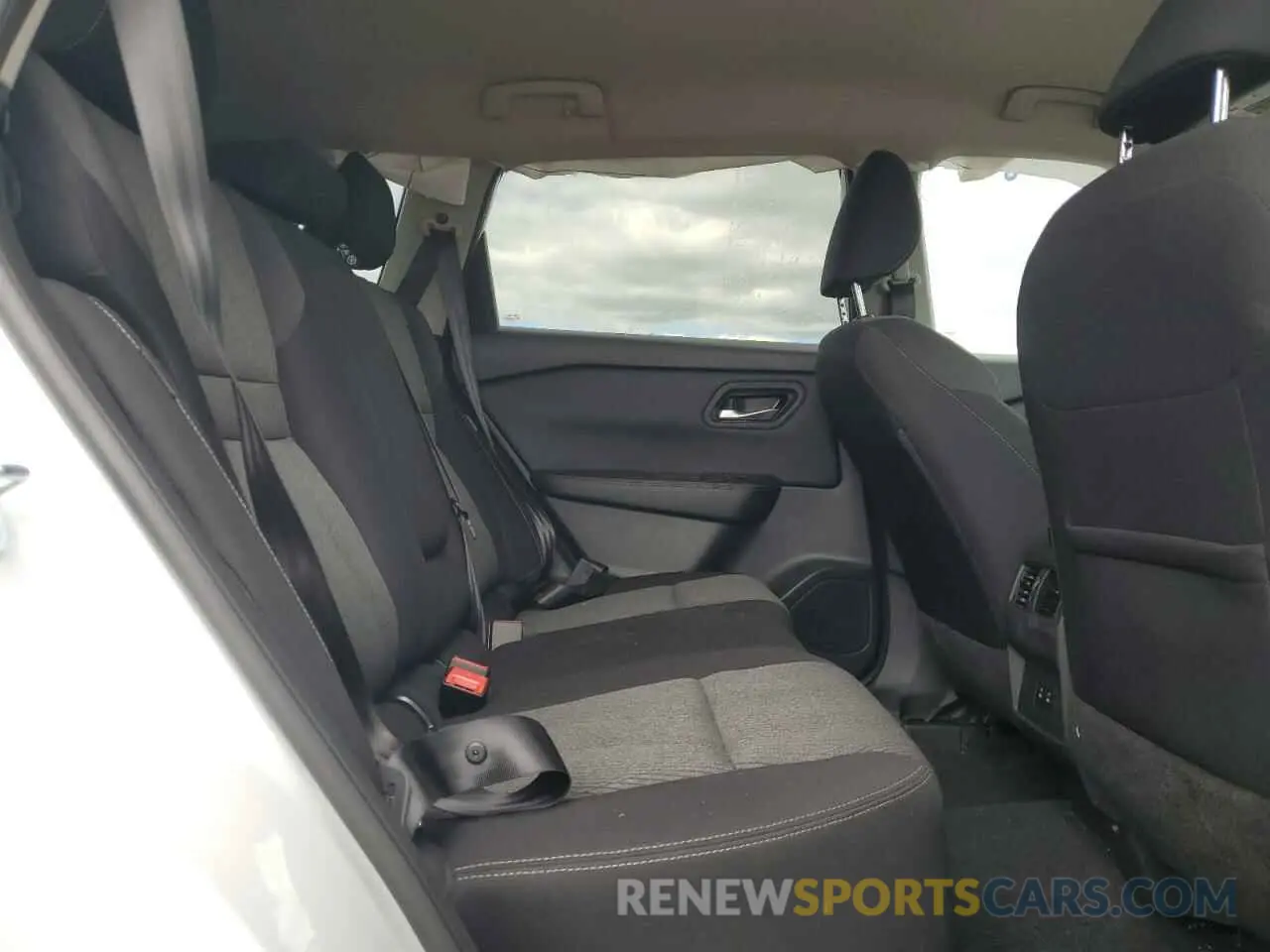 11 Photograph of a damaged car 5N1BT3BB6SC767963 NISSAN ROGUE 2025