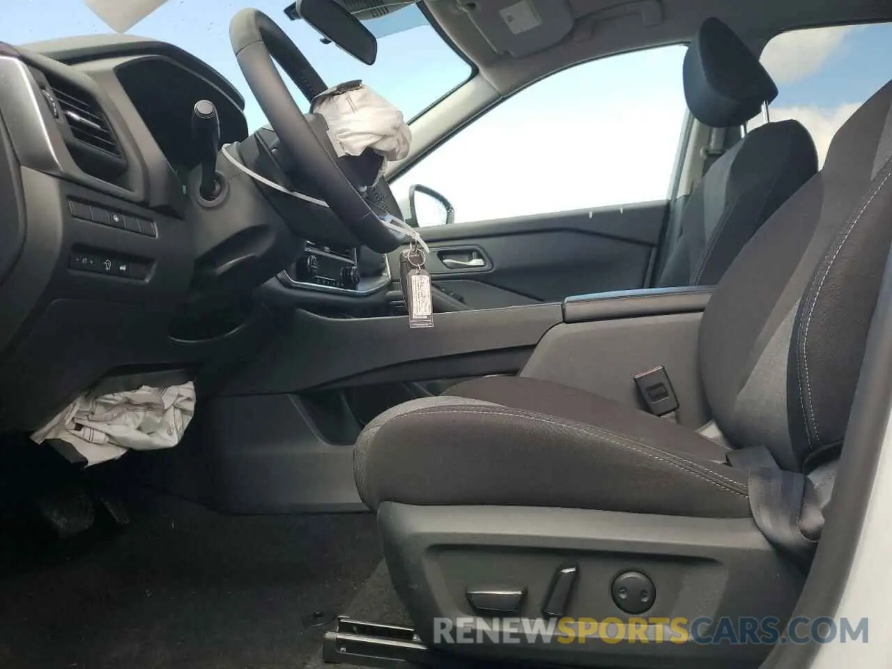 7 Photograph of a damaged car 5N1BT3BB6SC767963 NISSAN ROGUE 2025