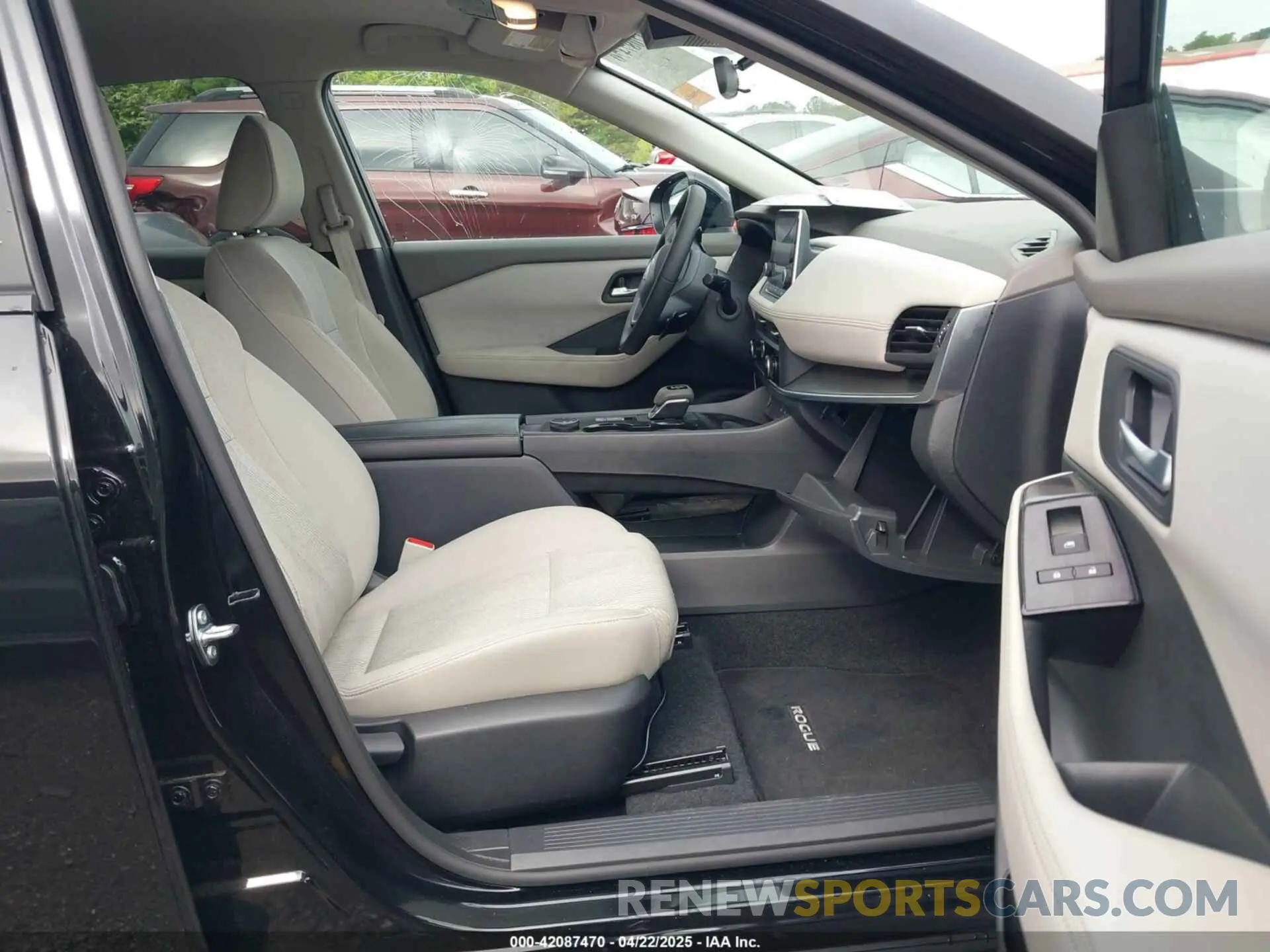 5 Photograph of a damaged car 5N1BT3BB6SC783421 NISSAN ROGUE 2025