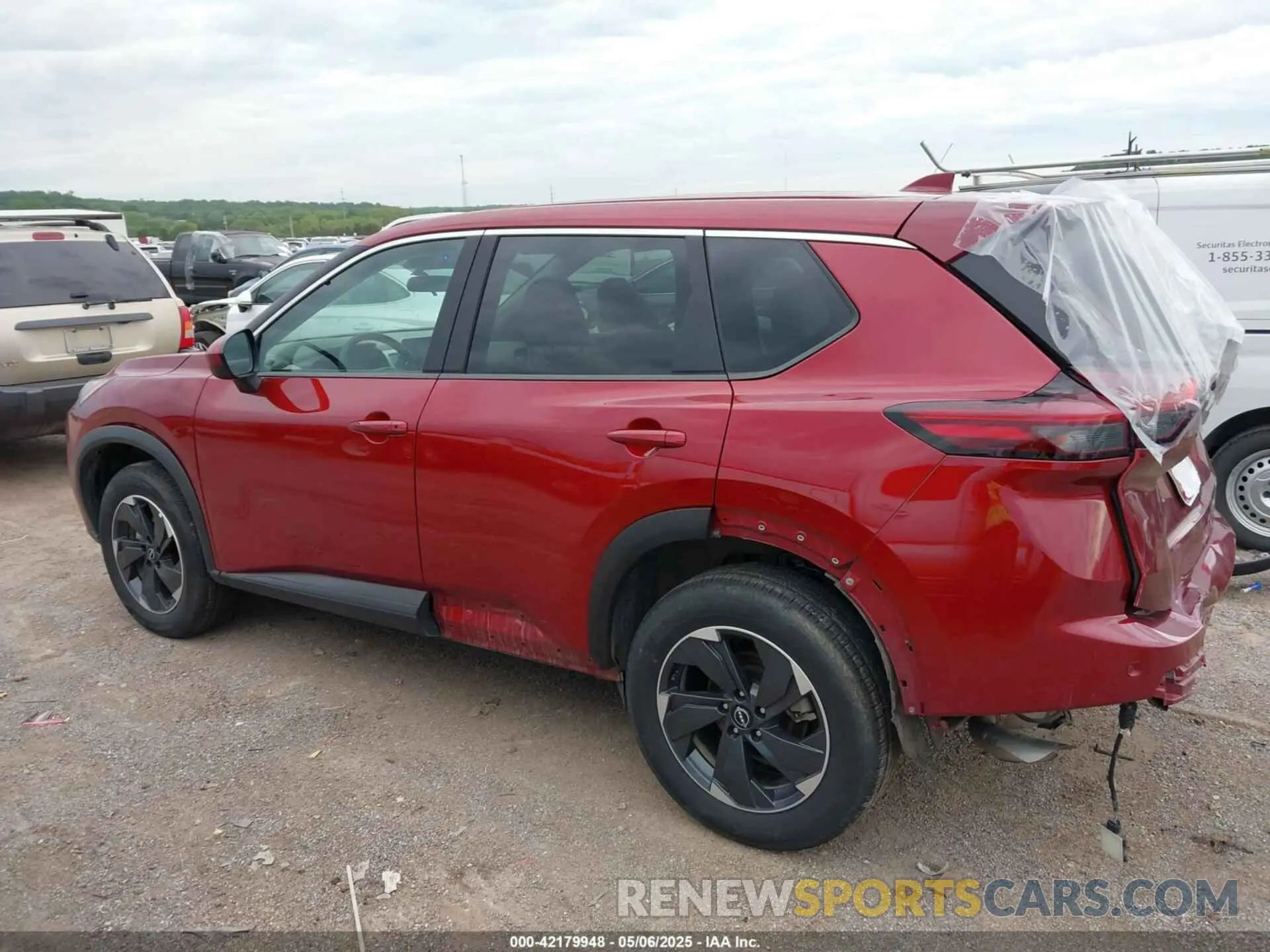 15 Фотография поврежденного автомобиля 5N1BT3BB8SC779175 NISSAN ROGUE 2025
