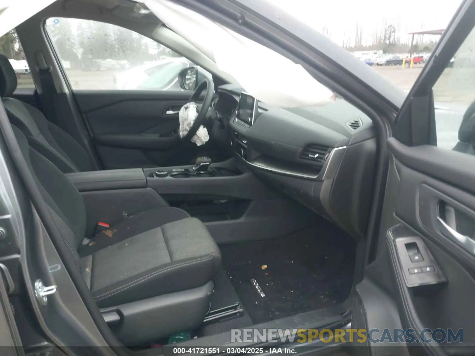 5 Фотография поврежденного автомобиля 5N1BT3BB9SC818050 NISSAN ROGUE 2025