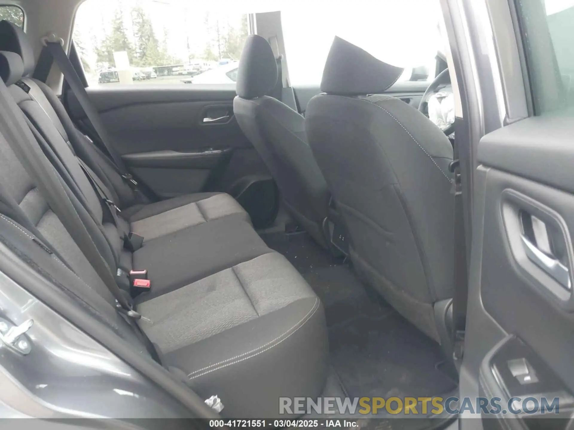 8 Фотография поврежденного автомобиля 5N1BT3BB9SC818050 NISSAN ROGUE 2025