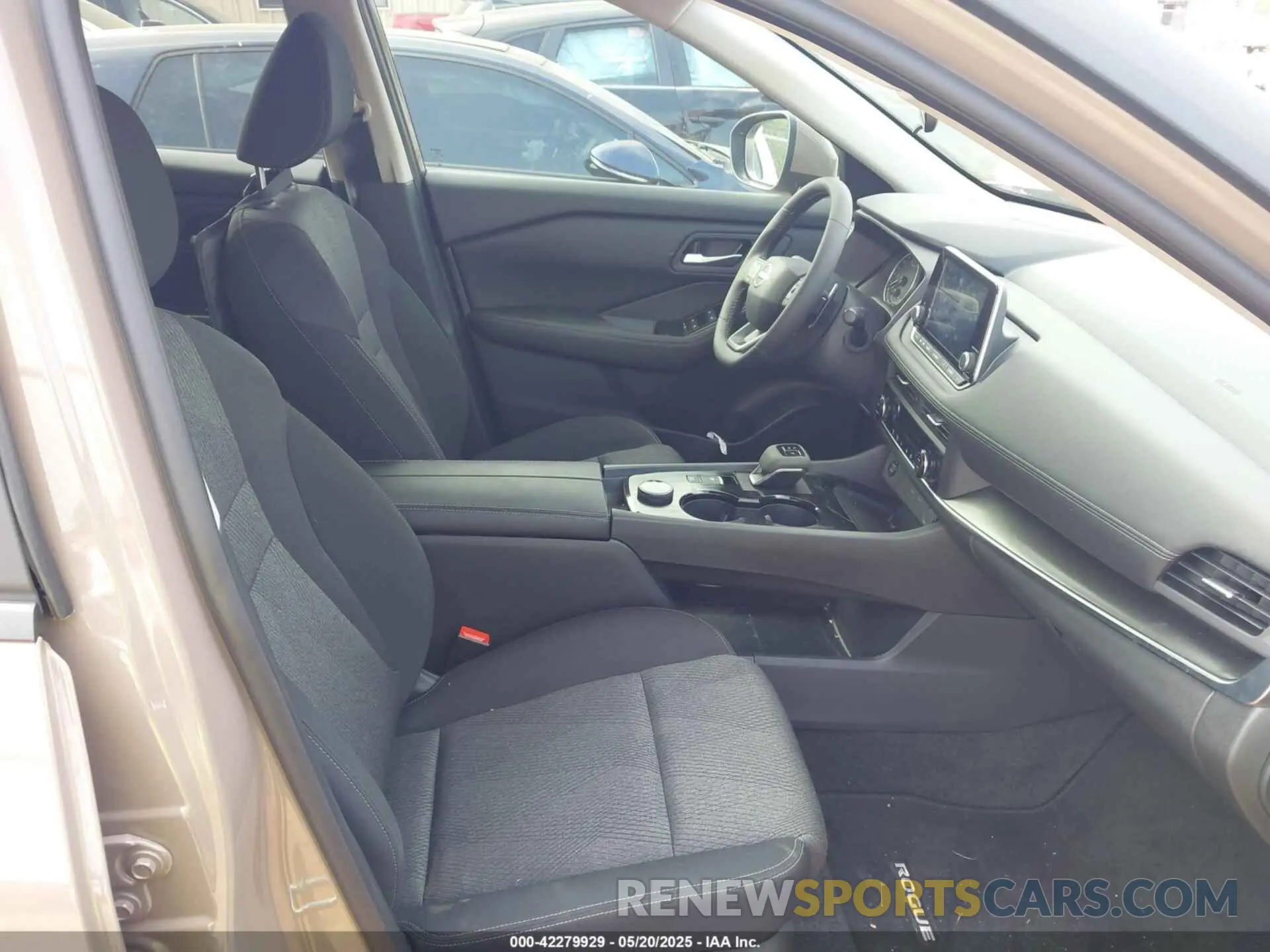 5 Фотография поврежденного автомобиля 5N1BT3BBXSC675464 NISSAN ROGUE 2025