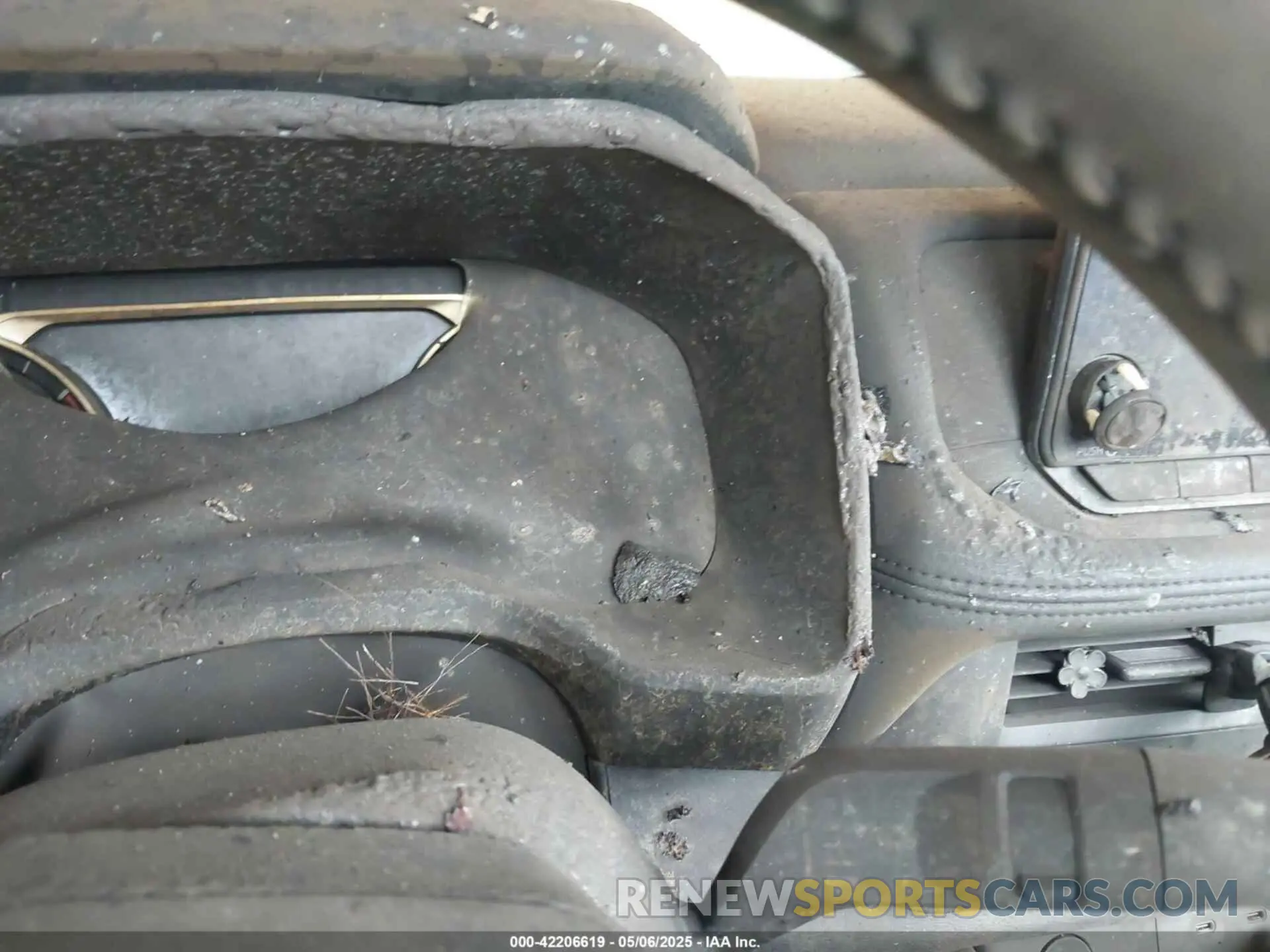 14 Photograph of a damaged car JN8BT3BA0SW002892 NISSAN ROGUE 2025