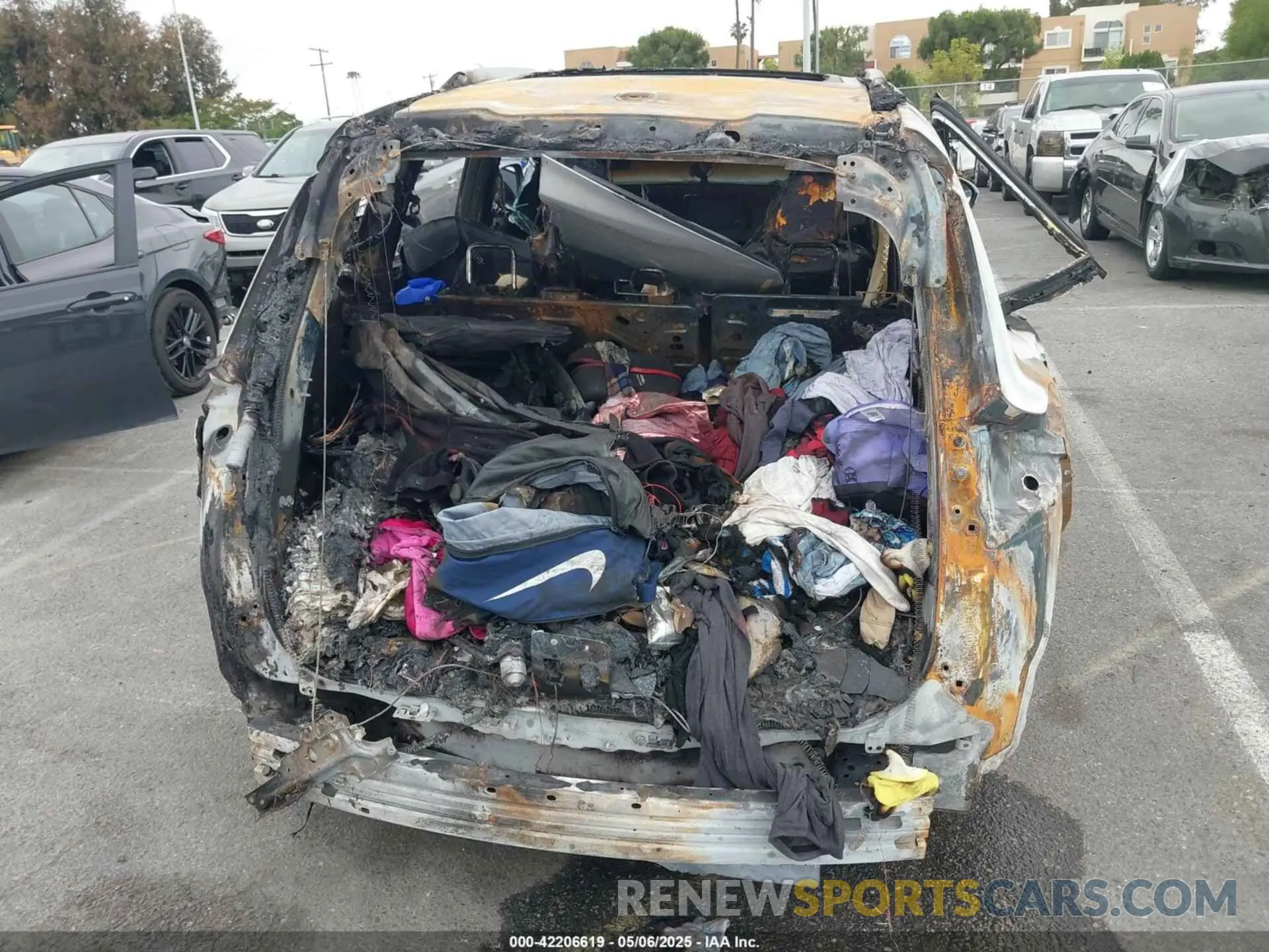 15 Photograph of a damaged car JN8BT3BA0SW002892 NISSAN ROGUE 2025