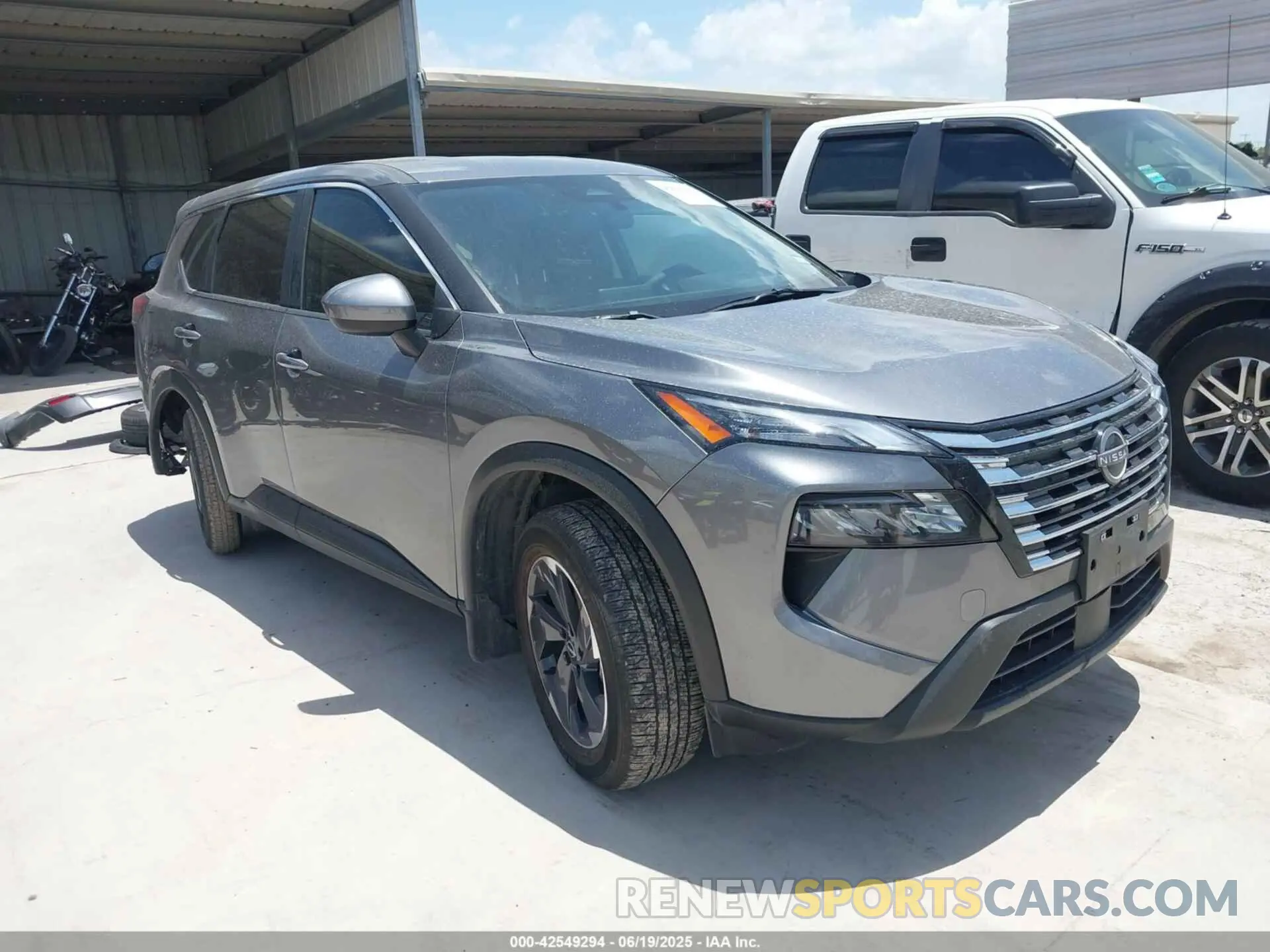 1 Фотография поврежденного автомобиля JN8BT3BA4SW002829 NISSAN ROGUE 2025