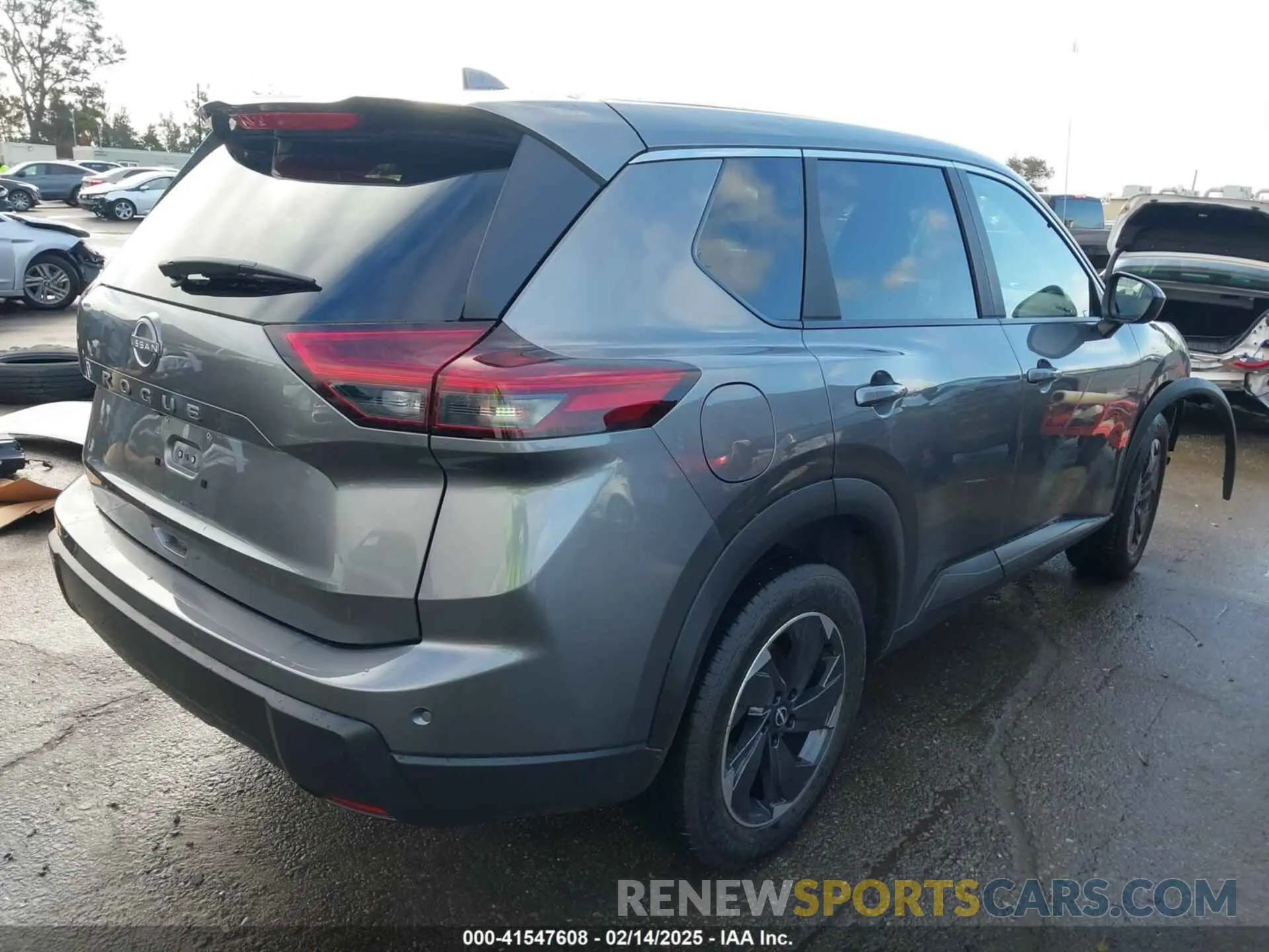 4 Фотография поврежденного автомобиля JN8BT3BA5SW005433 NISSAN ROGUE 2025