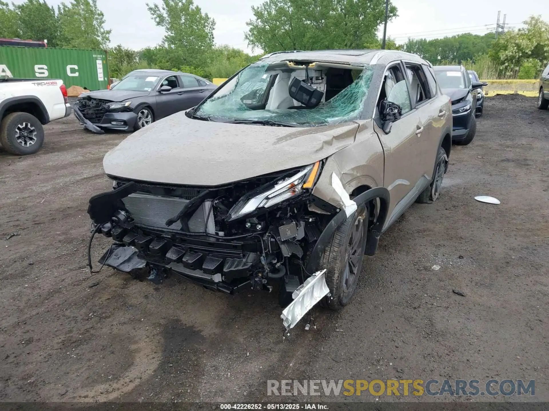 2 Photograph of a damaged car JN8BT3BB2SW159929 NISSAN ROGUE 2025
