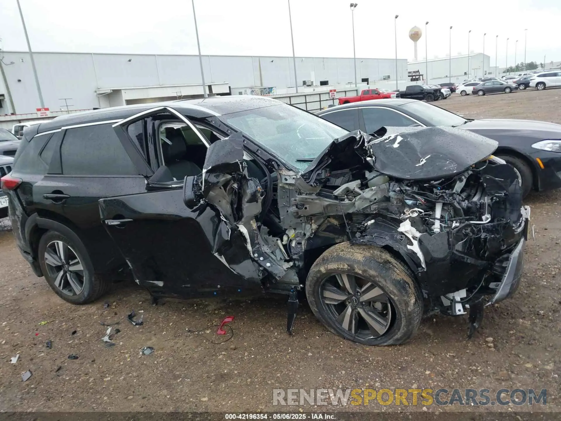 13 Photograph of a damaged car JN8BT3CA7SW002063 NISSAN ROGUE 2025