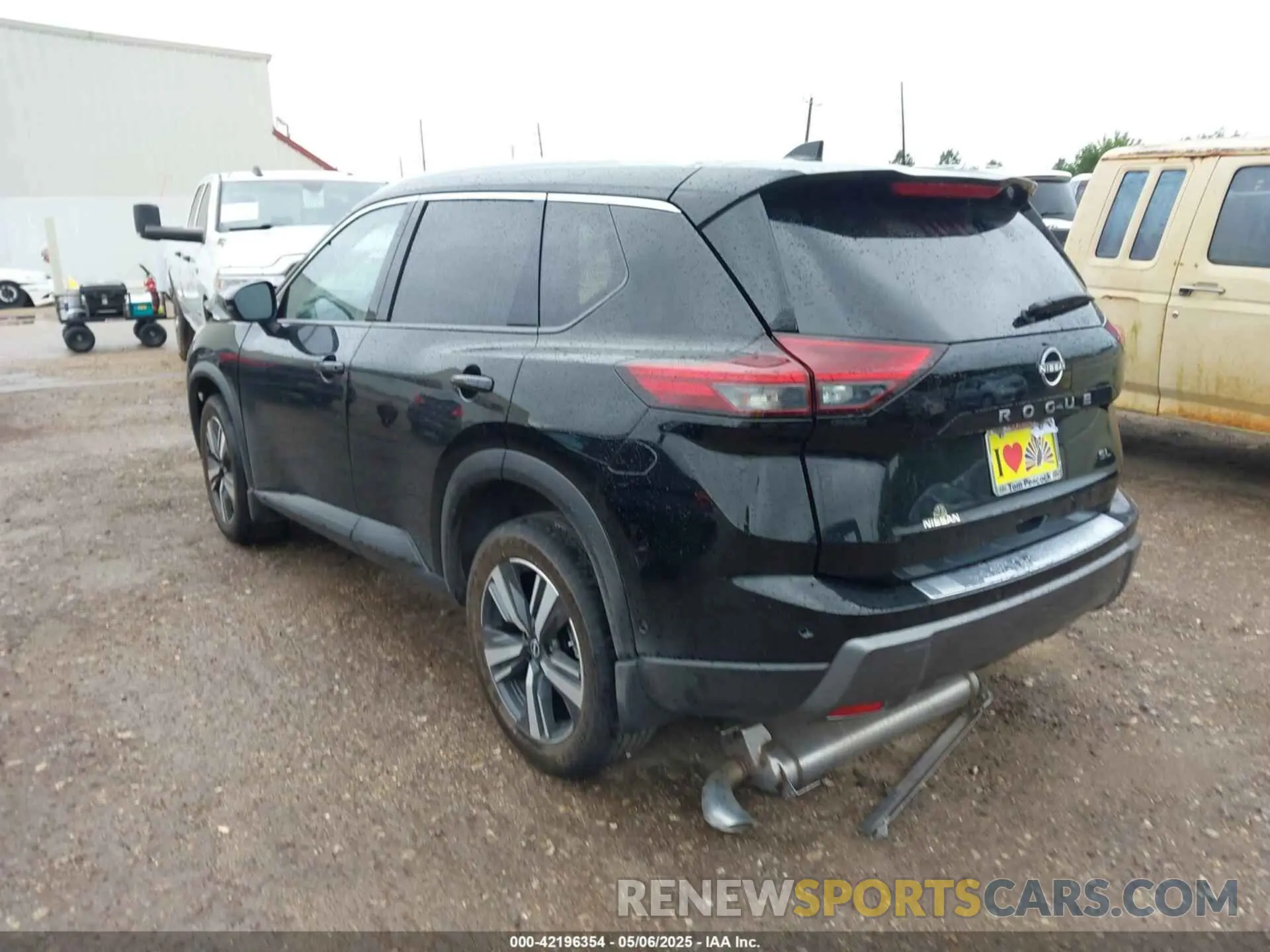 3 Photograph of a damaged car JN8BT3CA7SW002063 NISSAN ROGUE 2025