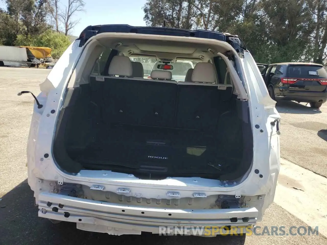 6 Photograph of a damaged car JN8BT3CA8SW006364 NISSAN ROGUE 2025